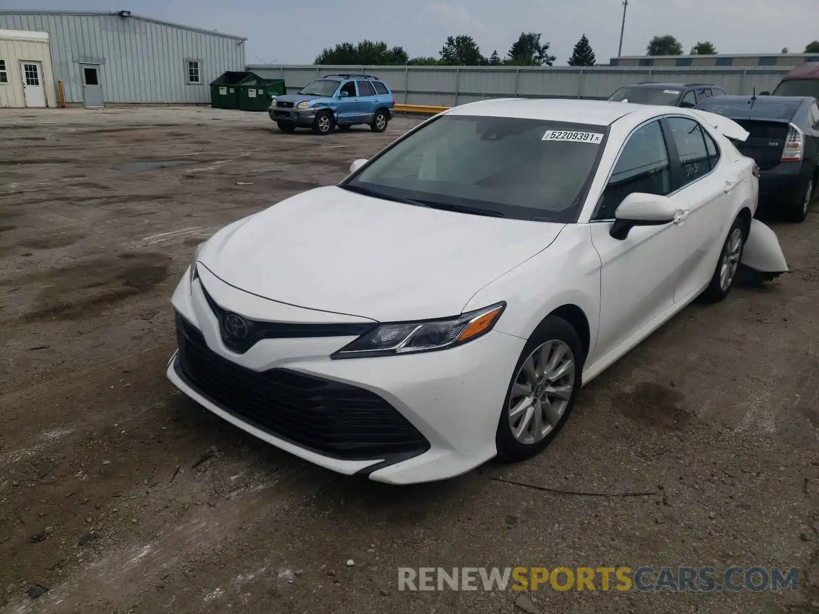 2 Photograph of a damaged car 4T1B11HKXKU243372 TOYOTA CAMRY 2019