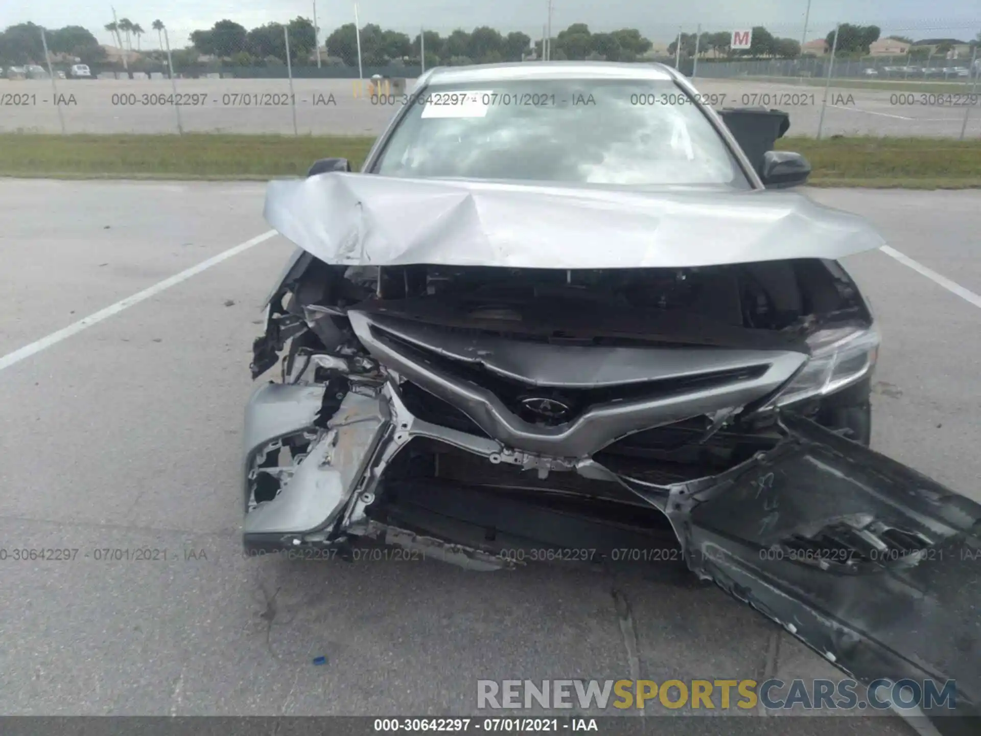 6 Photograph of a damaged car 4T1B11HKXKU243808 TOYOTA CAMRY 2019