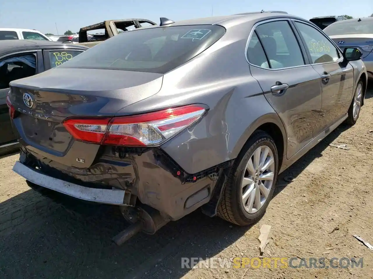 4 Фотография поврежденного автомобиля 4T1B11HKXKU243923 TOYOTA CAMRY 2019