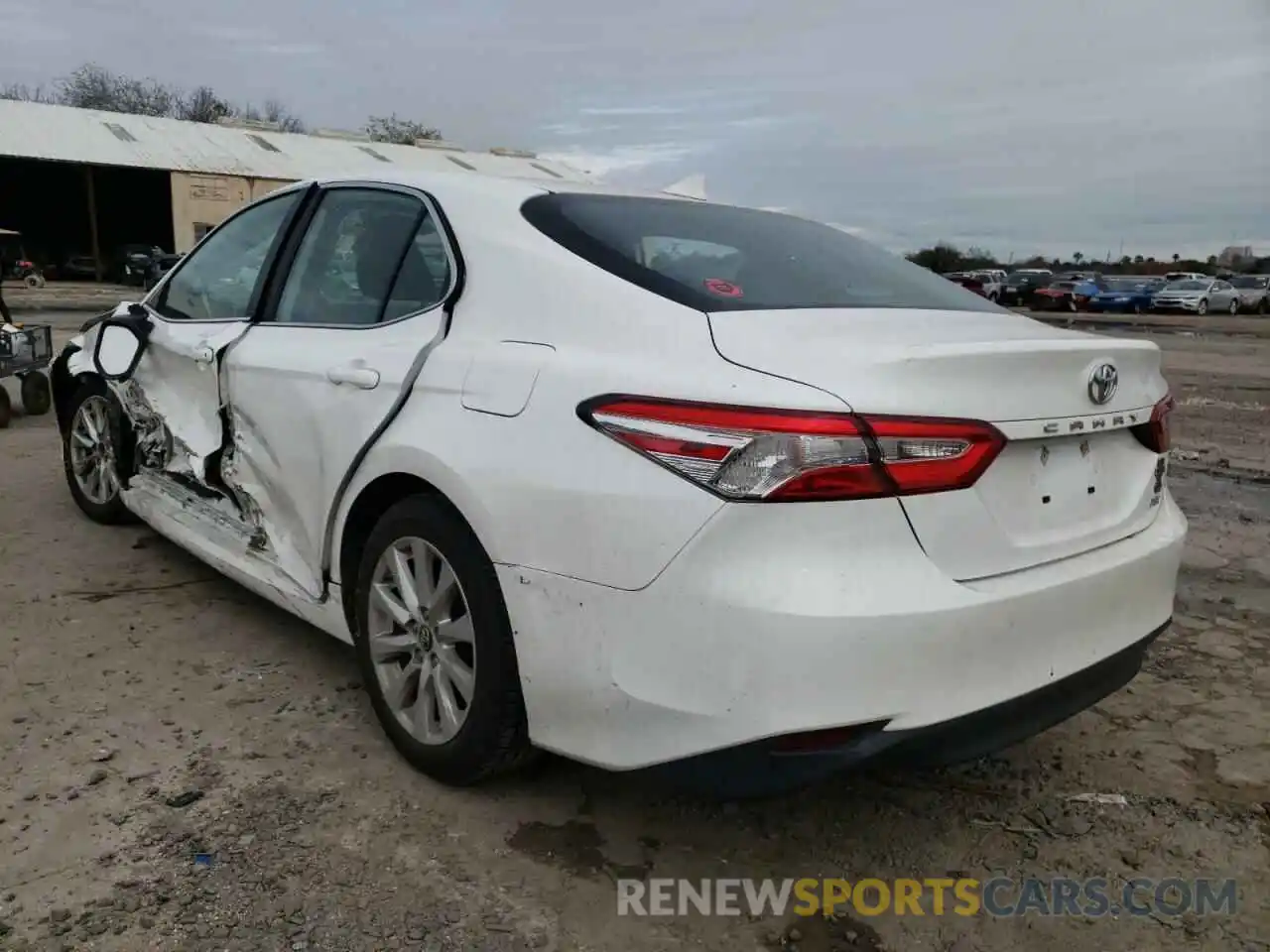 3 Photograph of a damaged car 4T1B11HKXKU243937 TOYOTA CAMRY 2019