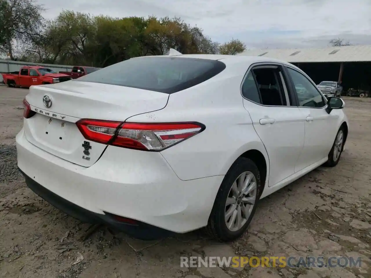 4 Фотография поврежденного автомобиля 4T1B11HKXKU243937 TOYOTA CAMRY 2019