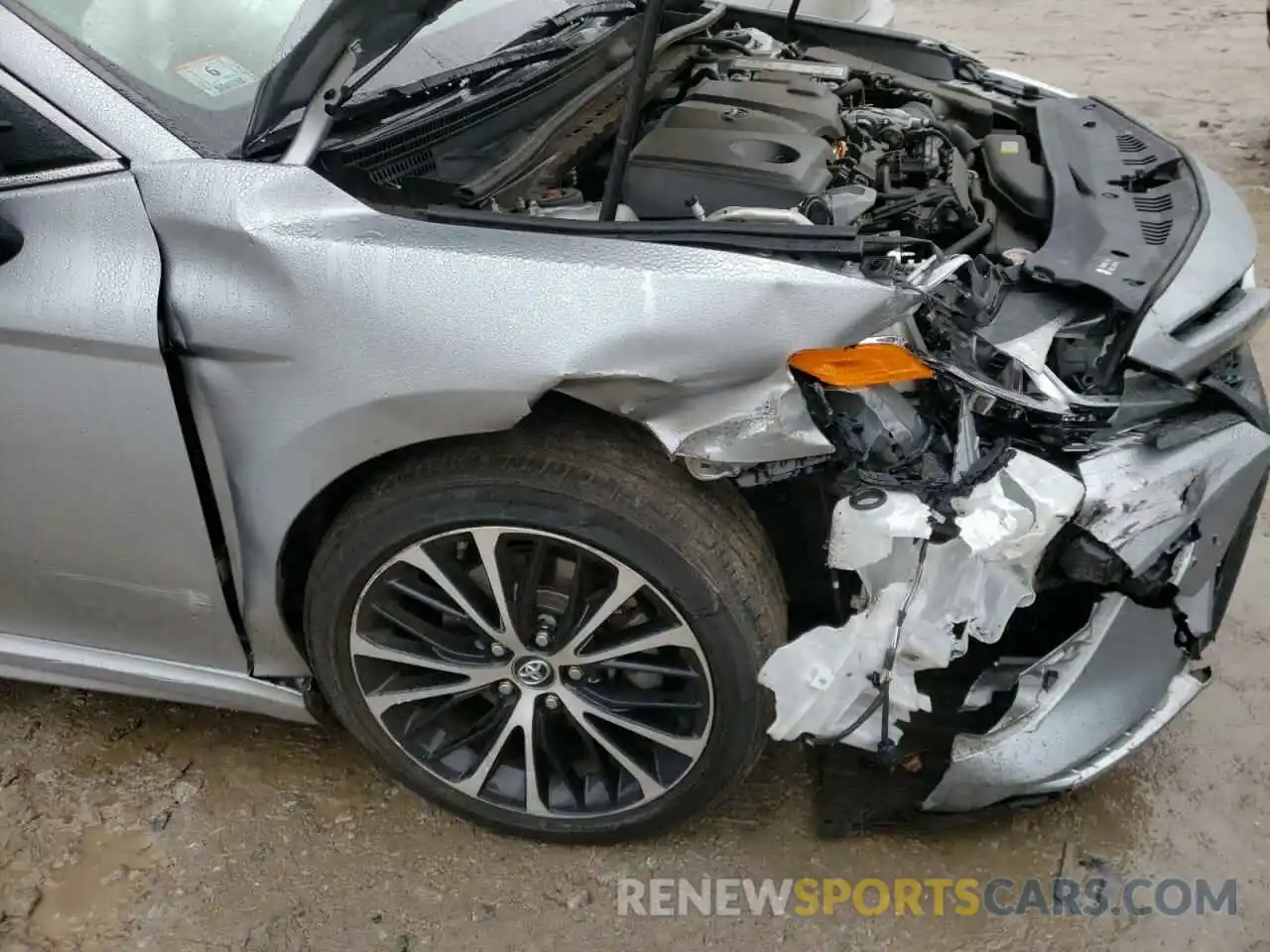 9 Photograph of a damaged car 4T1B11HKXKU244926 TOYOTA CAMRY 2019