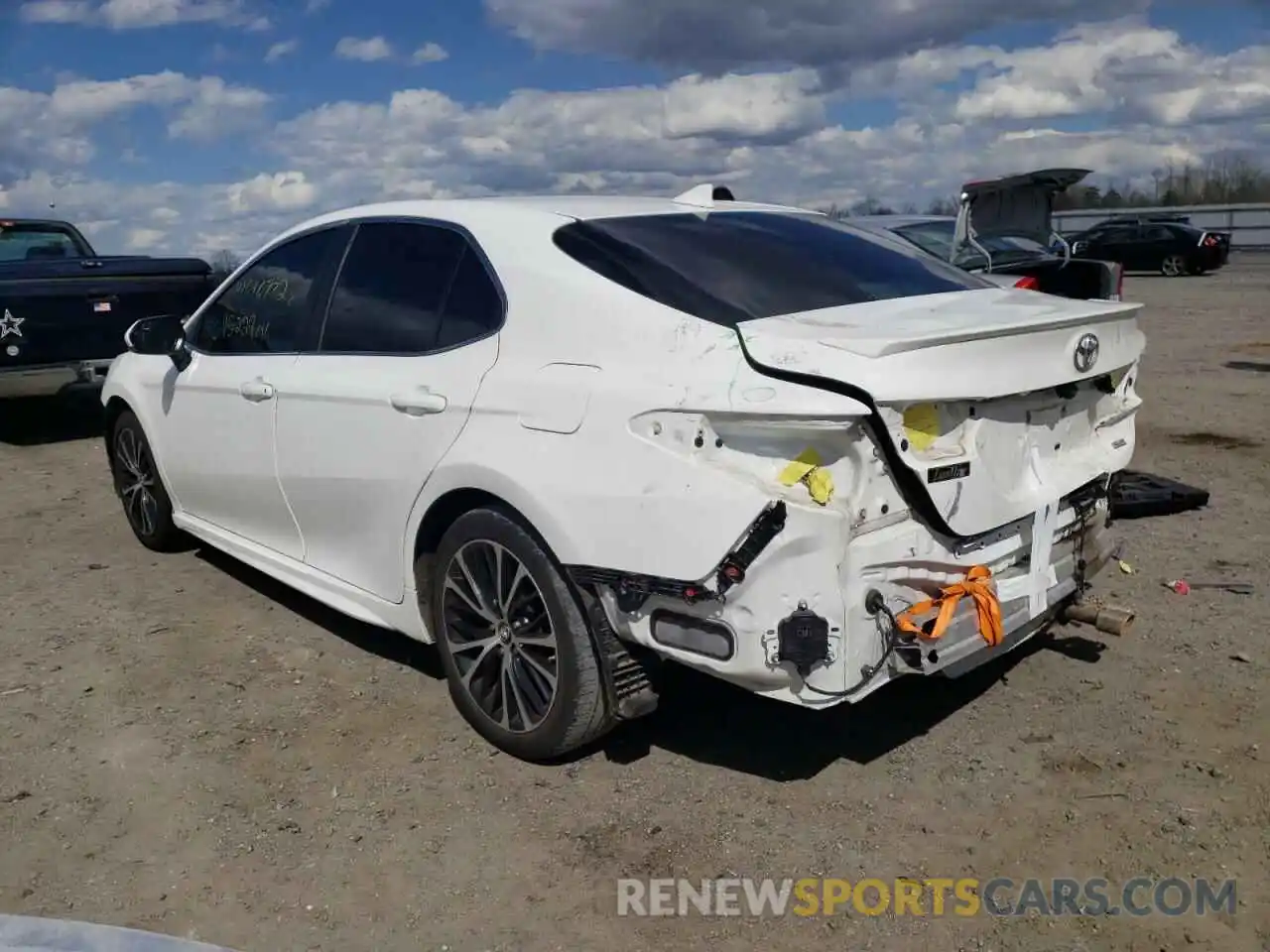 3 Photograph of a damaged car 4T1B11HKXKU245820 TOYOTA CAMRY 2019