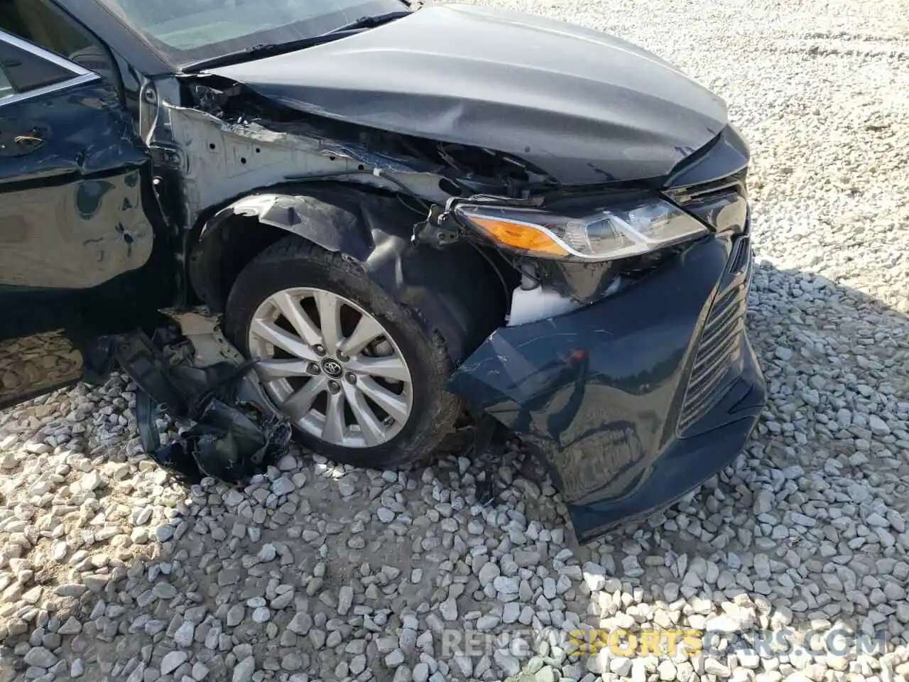 9 Photograph of a damaged car 4T1B11HKXKU246630 TOYOTA CAMRY 2019