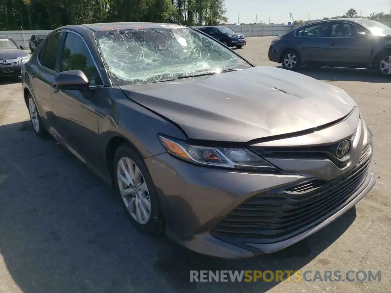 1 Photograph of a damaged car 4T1B11HKXKU247759 TOYOTA CAMRY 2019