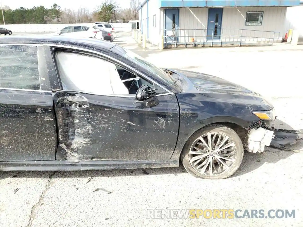 9 Photograph of a damaged car 4T1B11HKXKU247809 TOYOTA CAMRY 2019