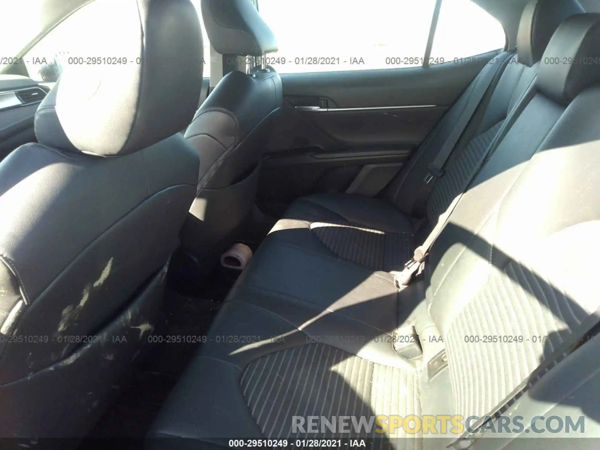 8 Photograph of a damaged car 4T1B11HKXKU248359 TOYOTA CAMRY 2019