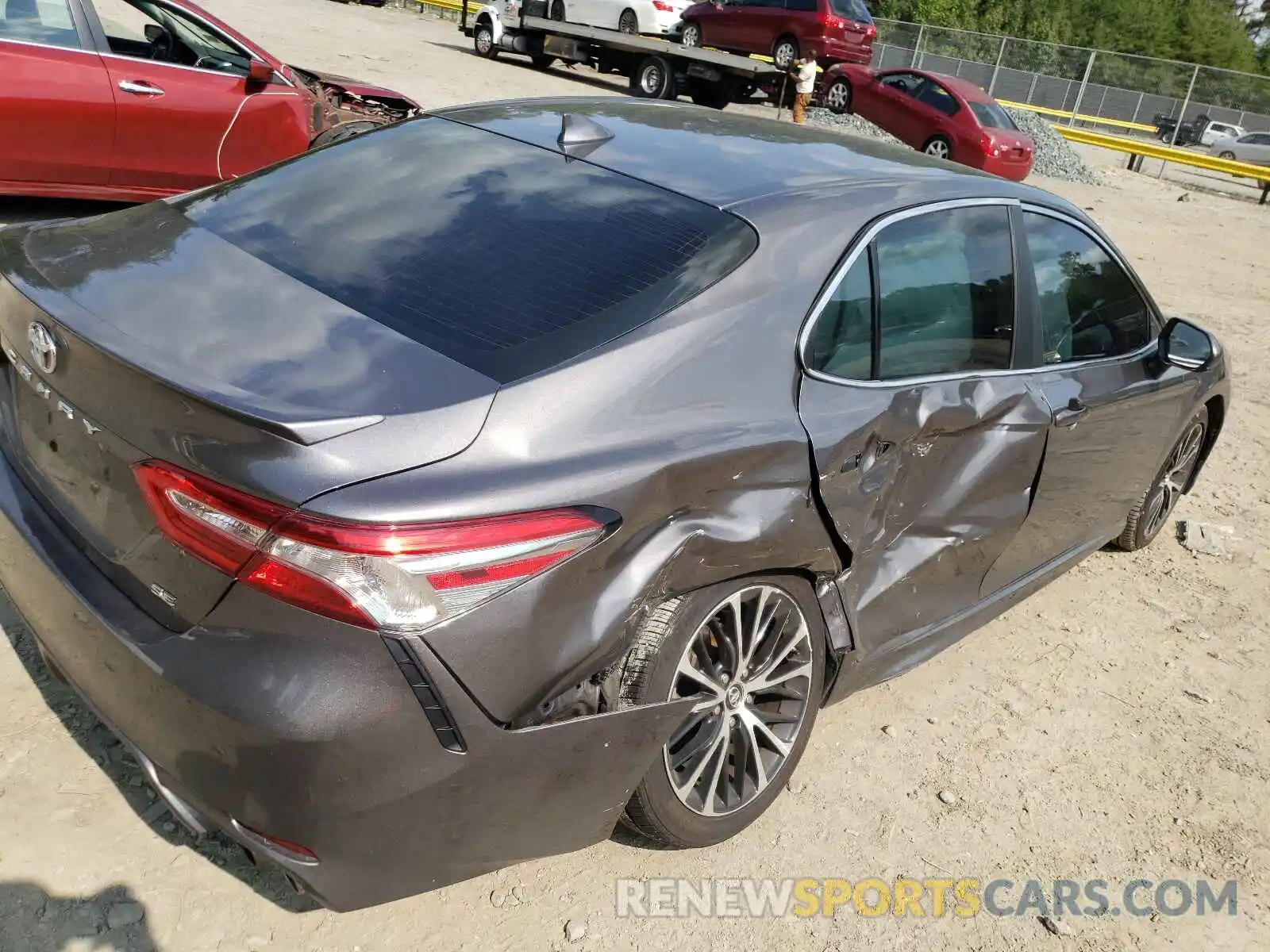 9 Photograph of a damaged car 4T1B11HKXKU249754 TOYOTA CAMRY 2019