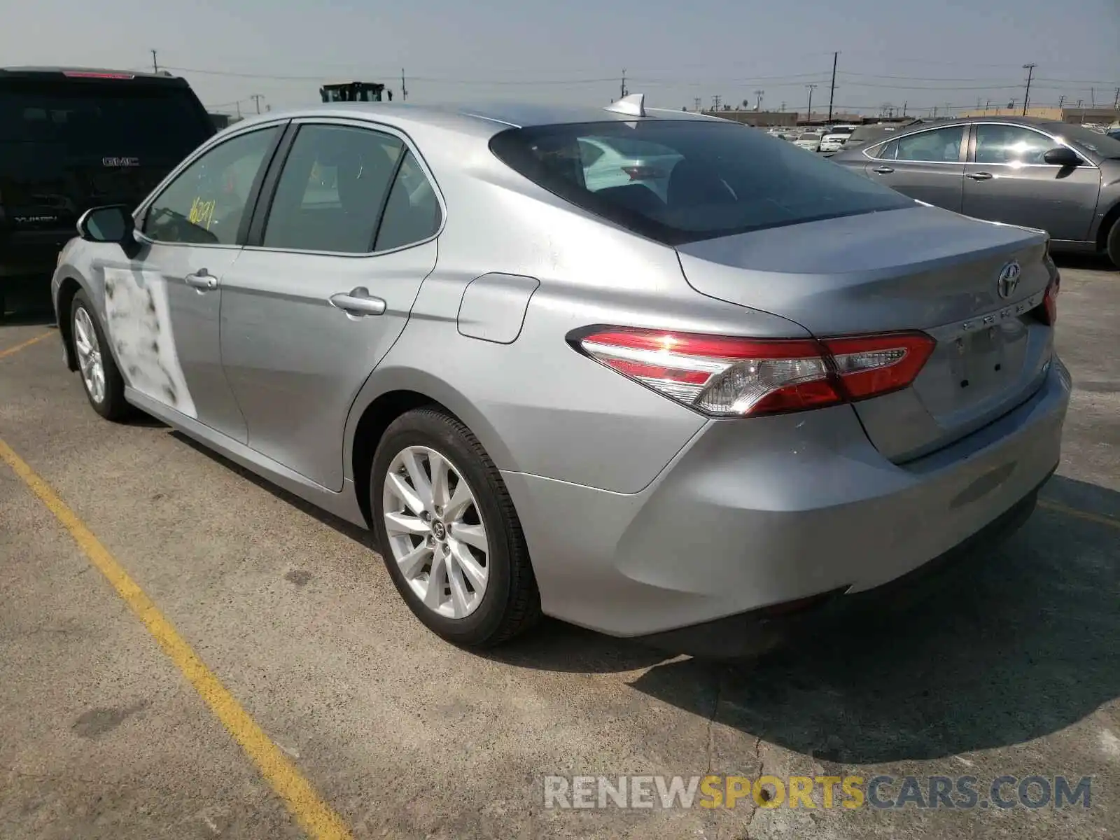 3 Фотография поврежденного автомобиля 4T1B11HKXKU251200 TOYOTA CAMRY 2019