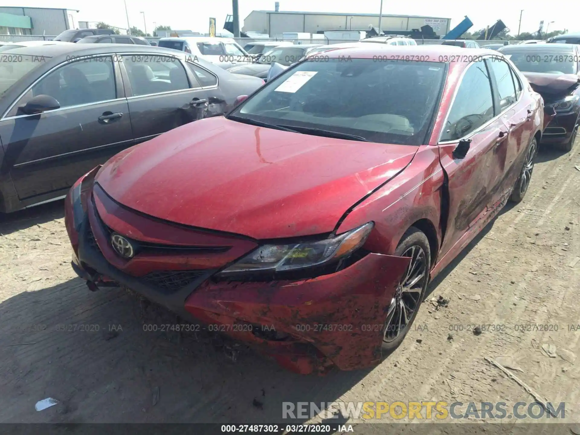 2 Photograph of a damaged car 4T1B11HKXKU252752 TOYOTA CAMRY 2019