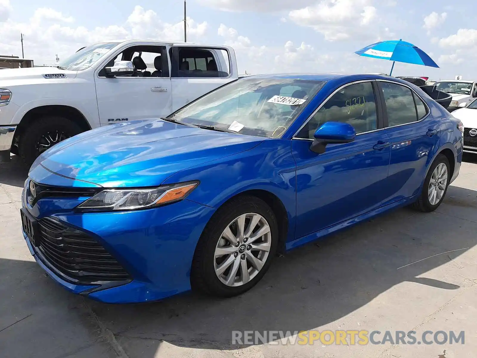 2 Photograph of a damaged car 4T1B11HKXKU253223 TOYOTA CAMRY 2019