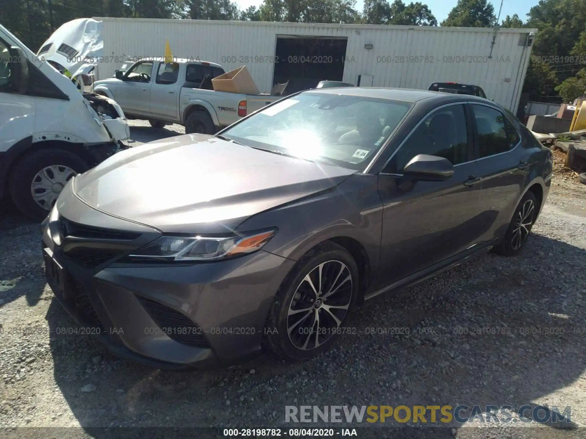 2 Photograph of a damaged car 4T1B11HKXKU253724 TOYOTA CAMRY 2019