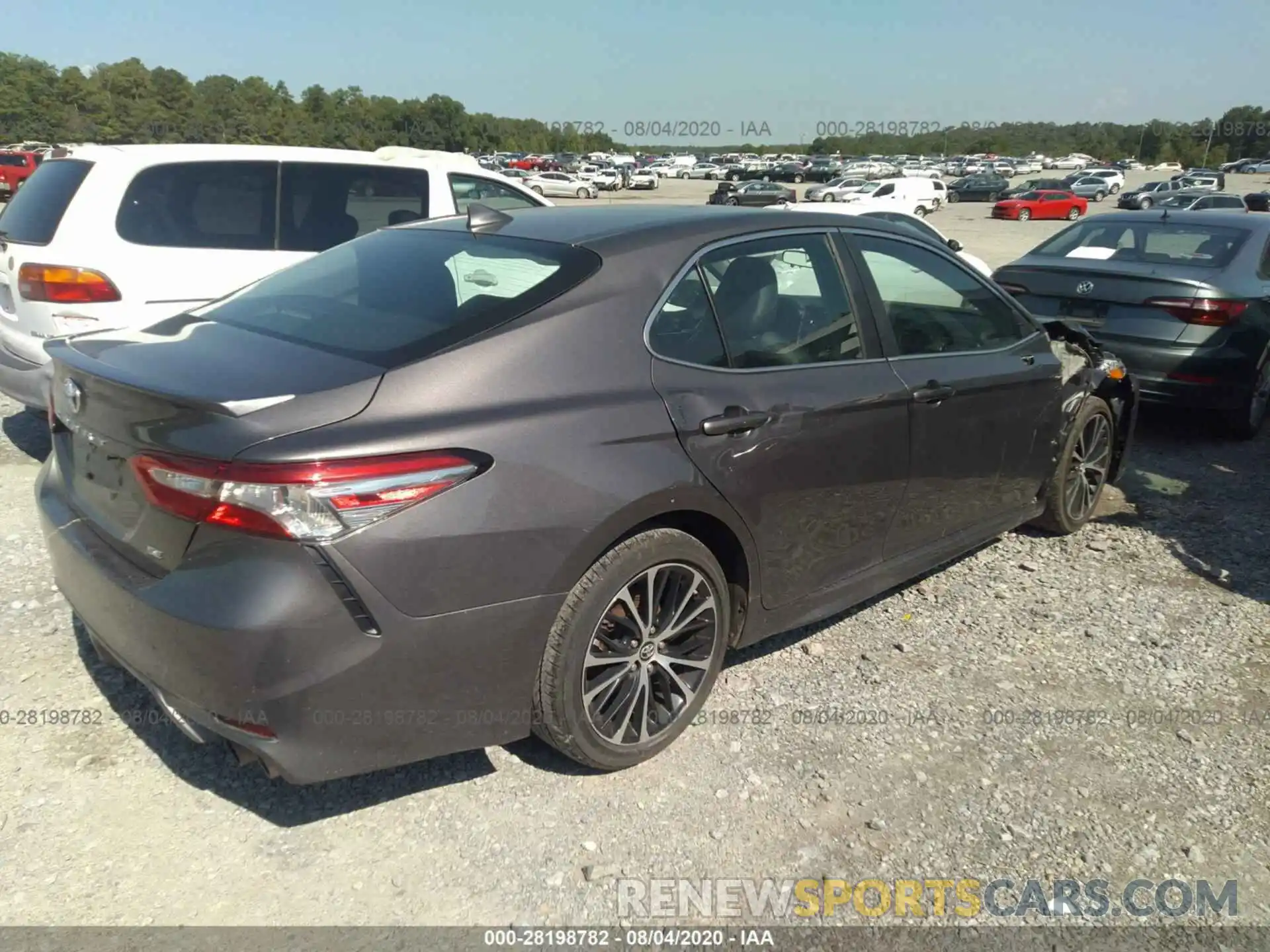 4 Photograph of a damaged car 4T1B11HKXKU253724 TOYOTA CAMRY 2019