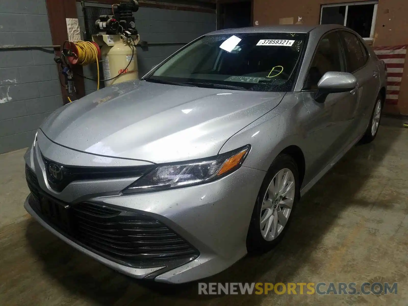 2 Photograph of a damaged car 4T1B11HKXKU254808 TOYOTA CAMRY 2019