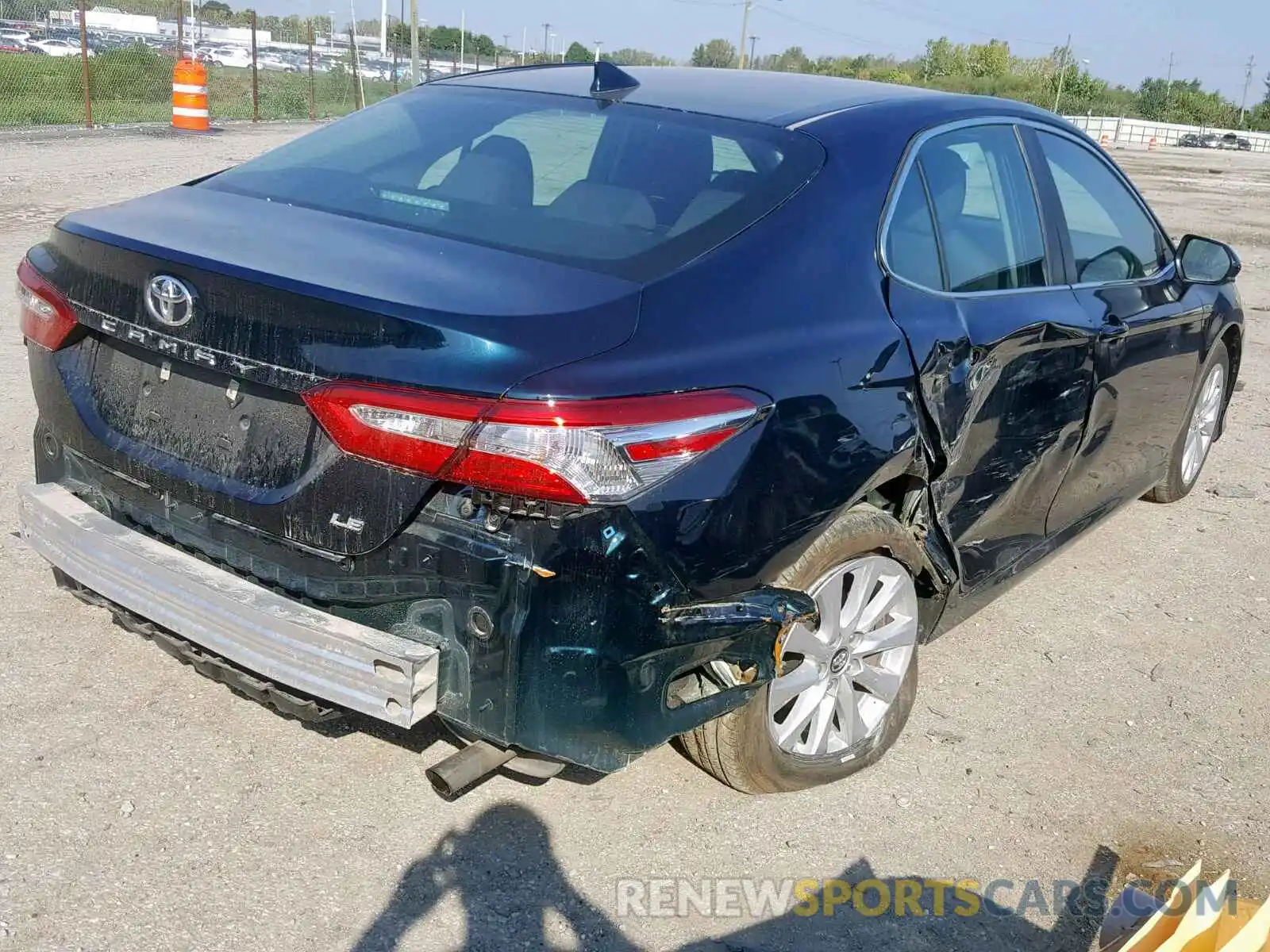 4 Фотография поврежденного автомобиля 4T1B11HKXKU254825 TOYOTA CAMRY 2019