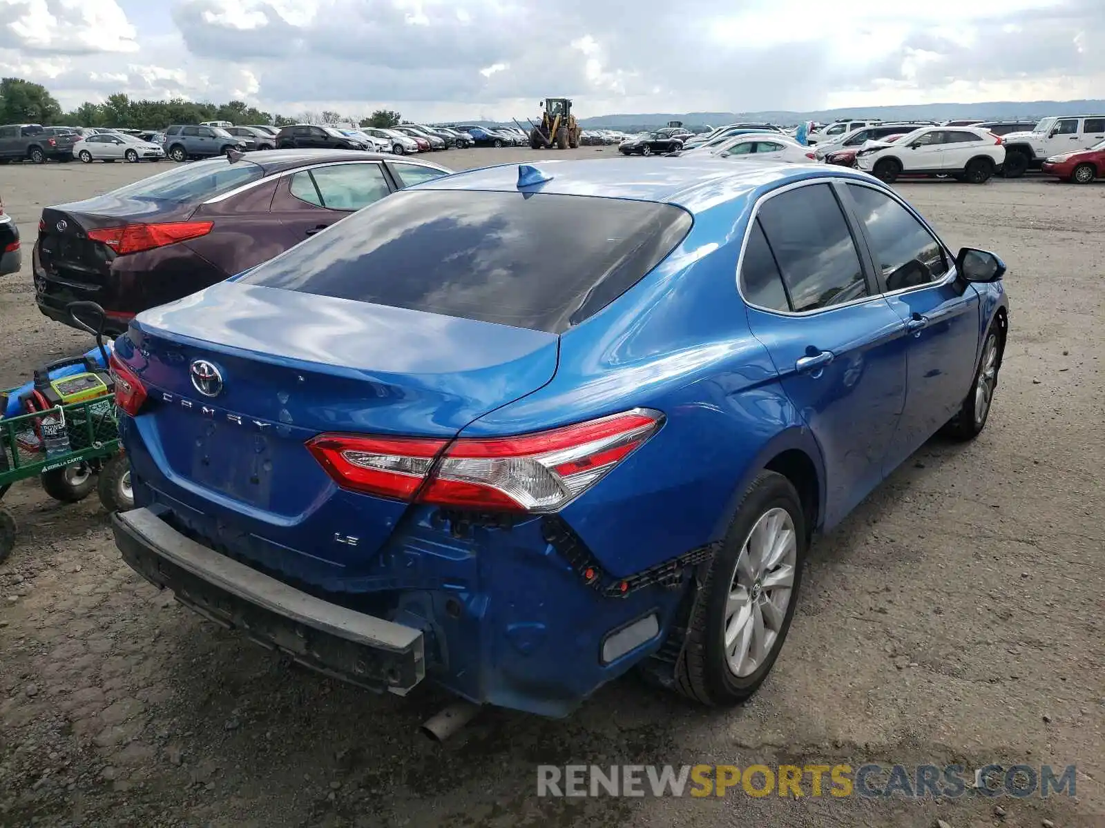 4 Photograph of a damaged car 4T1B11HKXKU255554 TOYOTA CAMRY 2019