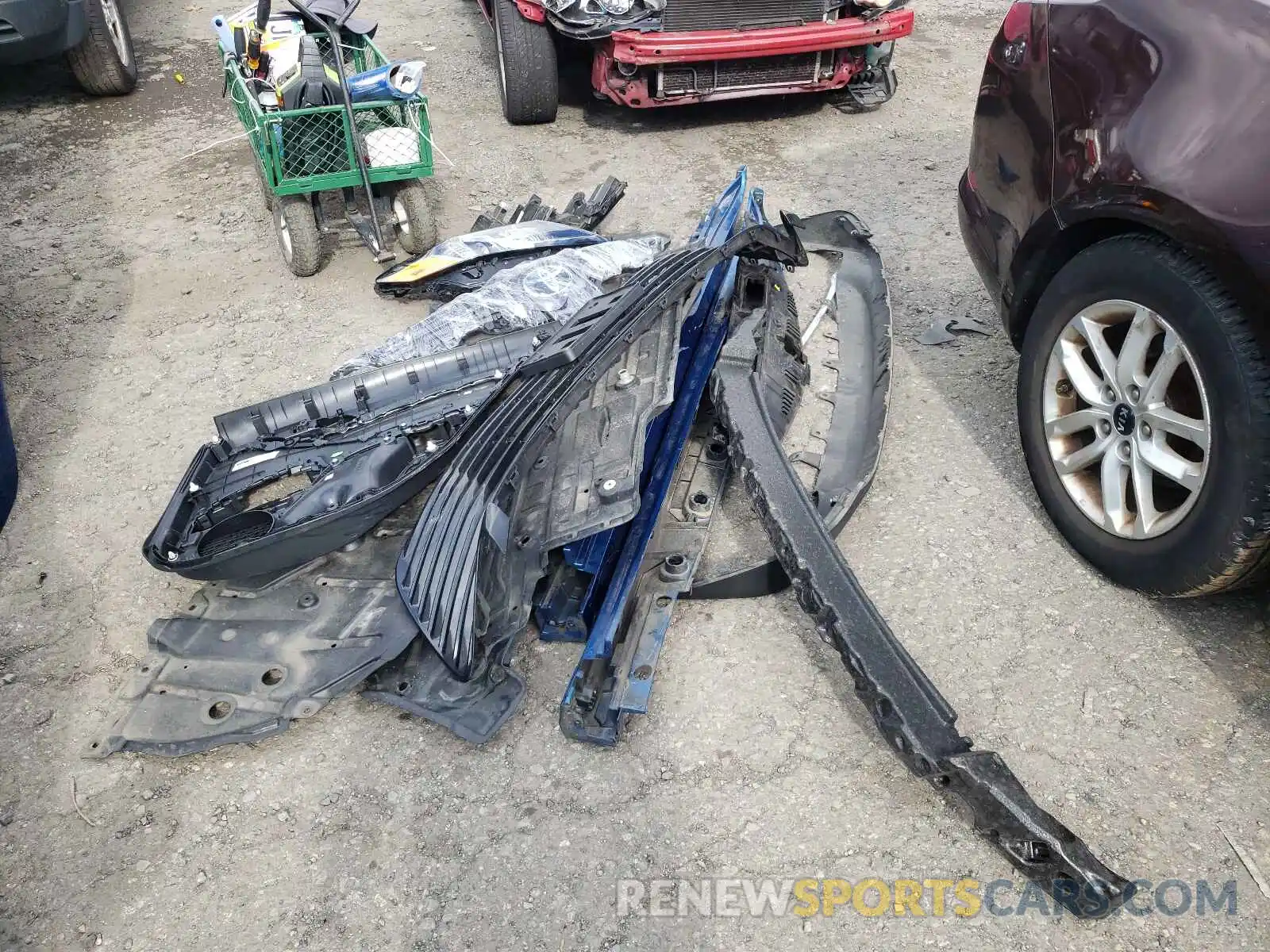 9 Photograph of a damaged car 4T1B11HKXKU255554 TOYOTA CAMRY 2019