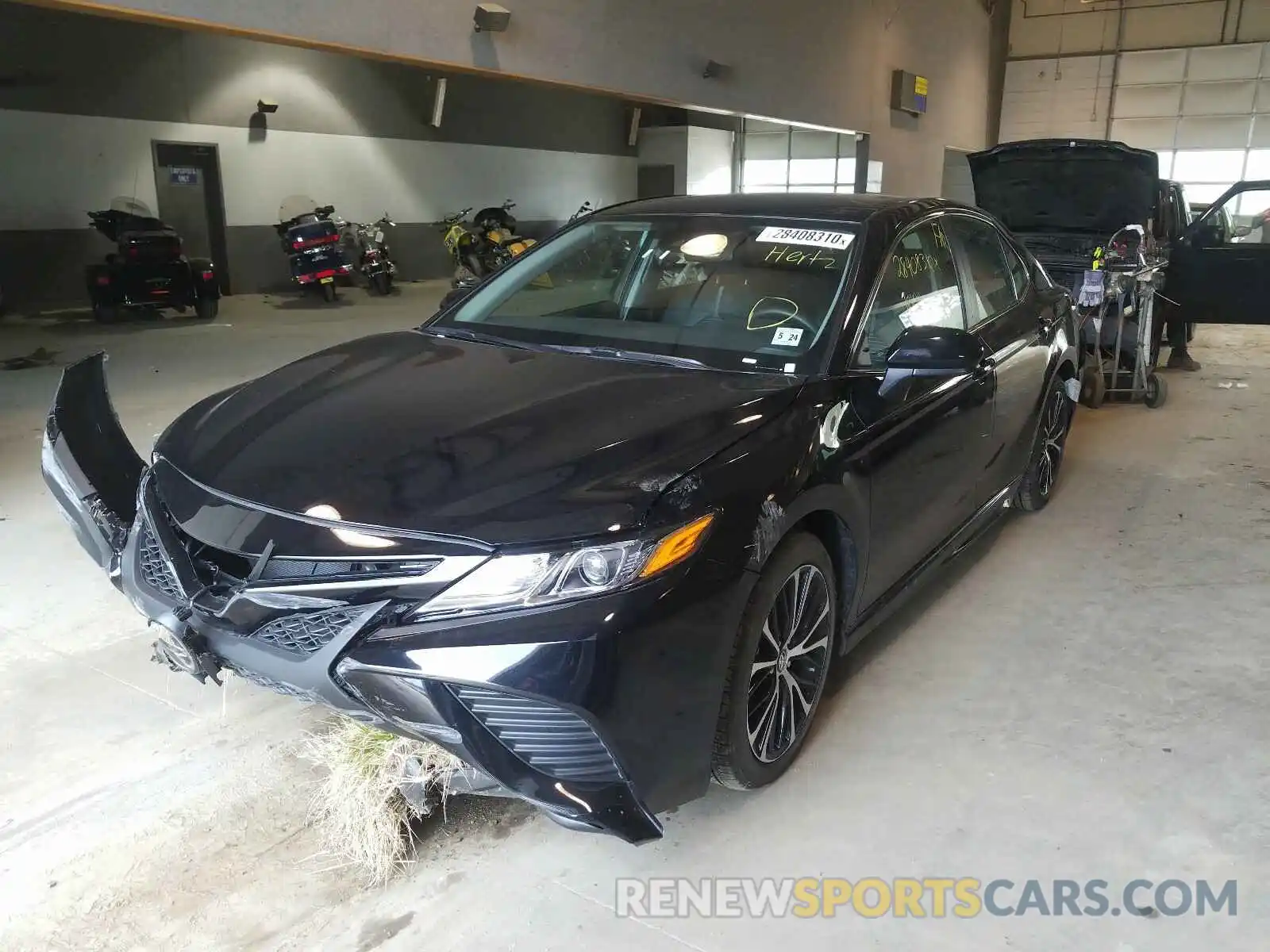 2 Photograph of a damaged car 4T1B11HKXKU255649 TOYOTA CAMRY 2019