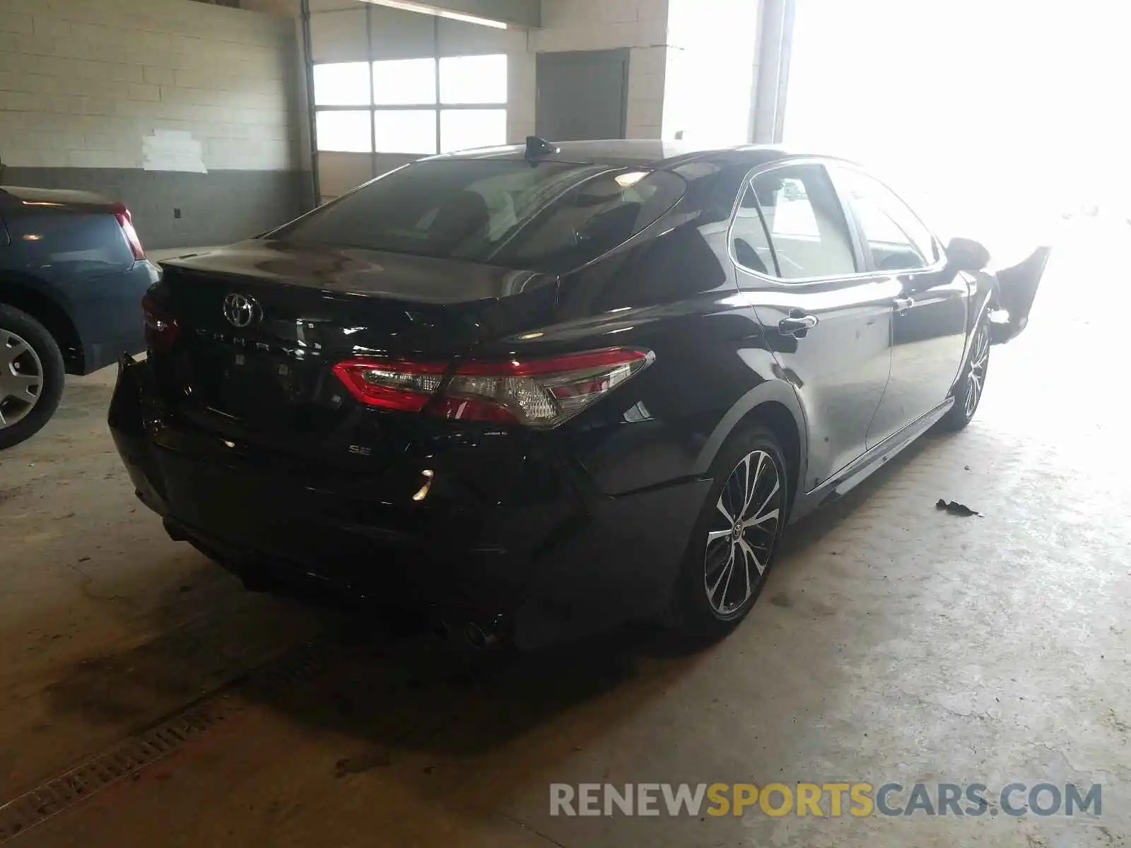 4 Photograph of a damaged car 4T1B11HKXKU255649 TOYOTA CAMRY 2019