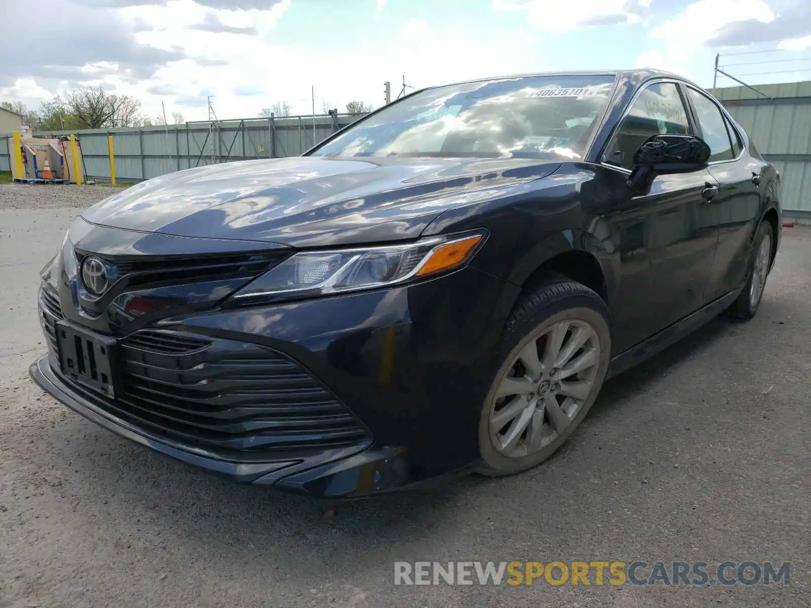 2 Photograph of a damaged car 4T1B11HKXKU257546 TOYOTA CAMRY 2019