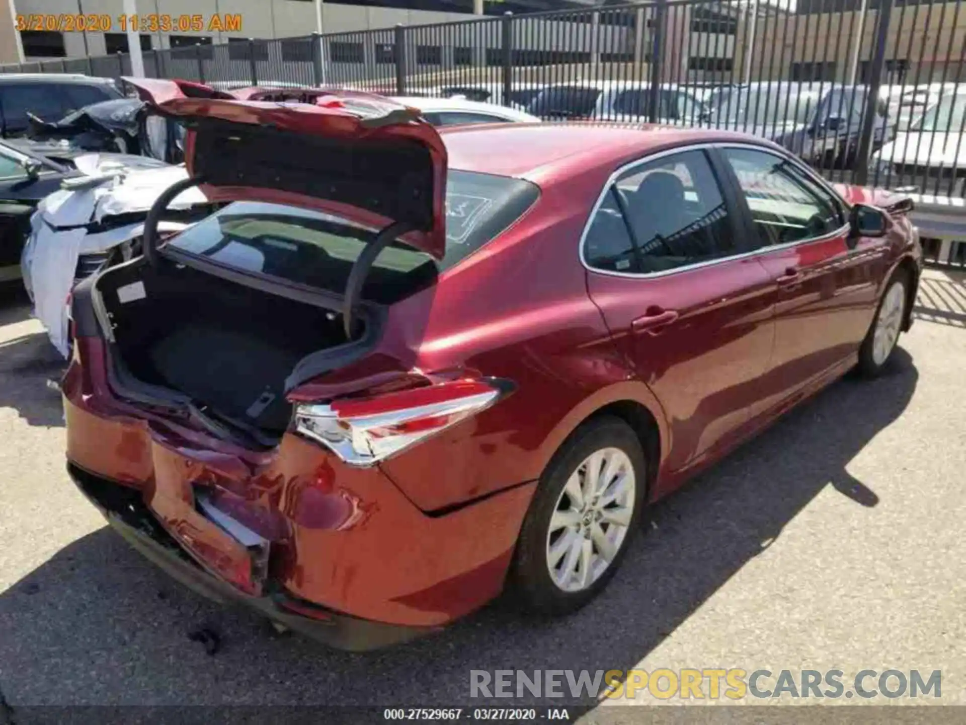 13 Photograph of a damaged car 4T1B11HKXKU257627 TOYOTA CAMRY 2019