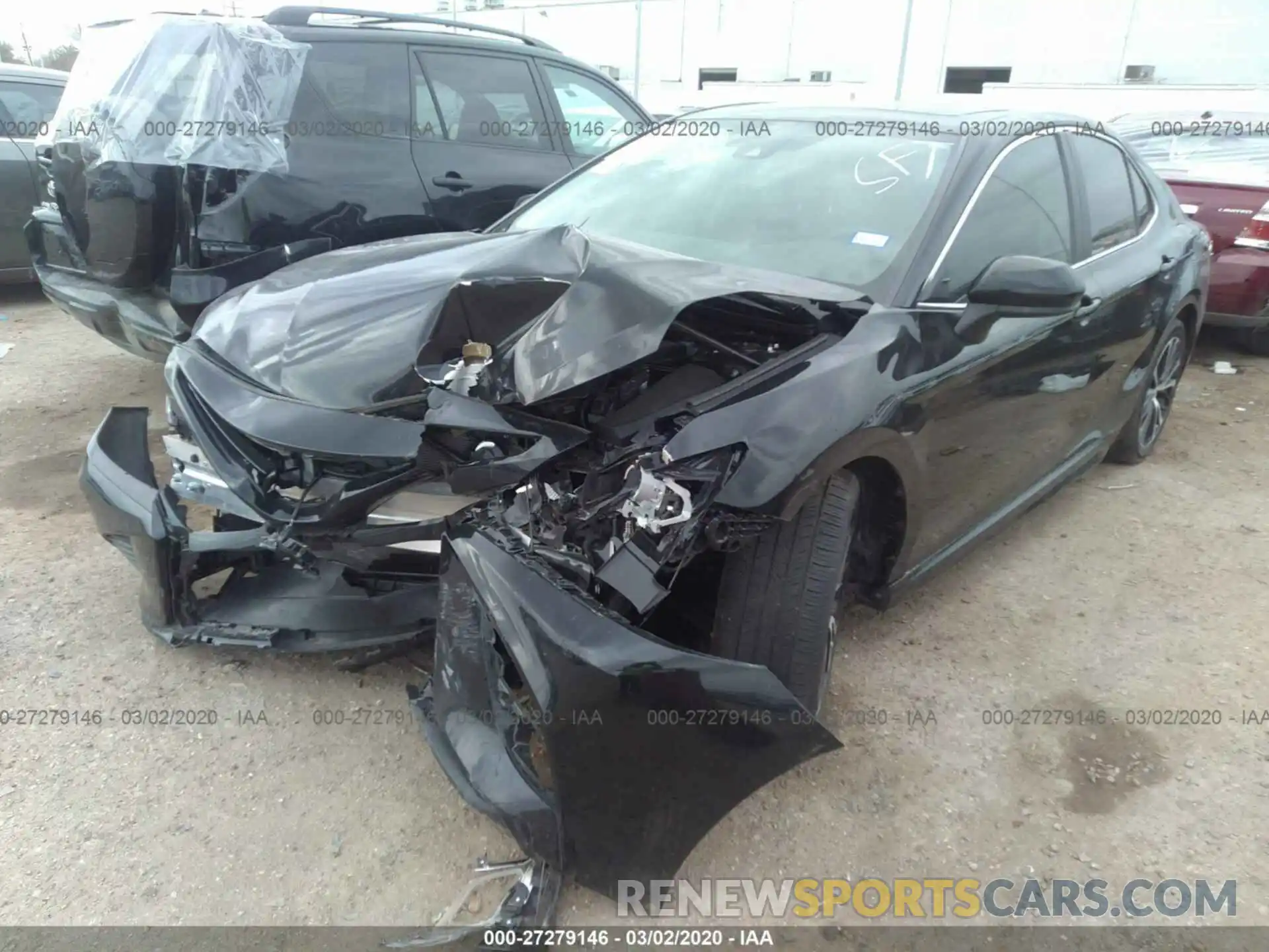 2 Photograph of a damaged car 4T1B11HKXKU257983 TOYOTA CAMRY 2019