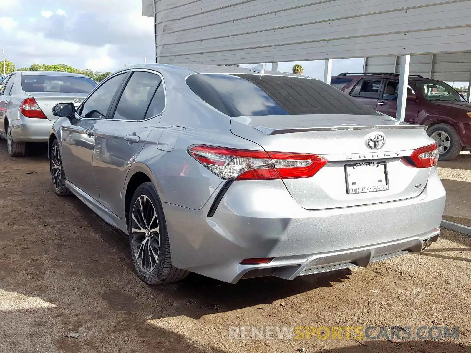 3 Photograph of a damaged car 4T1B11HKXKU258227 TOYOTA CAMRY 2019