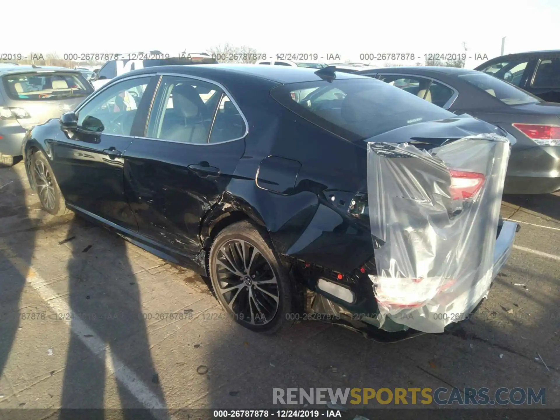 3 Photograph of a damaged car 4T1B11HKXKU258731 TOYOTA CAMRY 2019