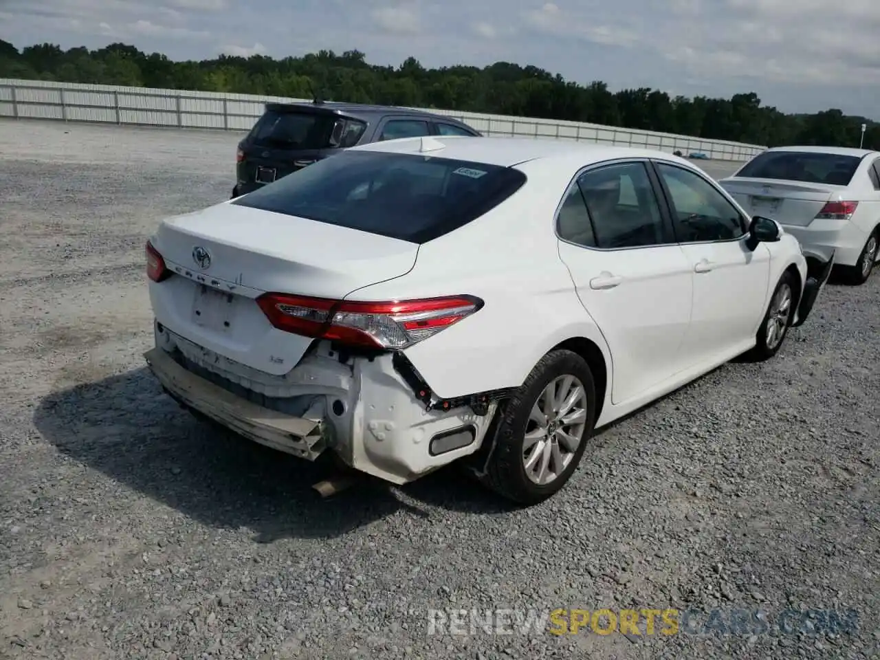 4 Photograph of a damaged car 4T1B11HKXKU259605 TOYOTA CAMRY 2019