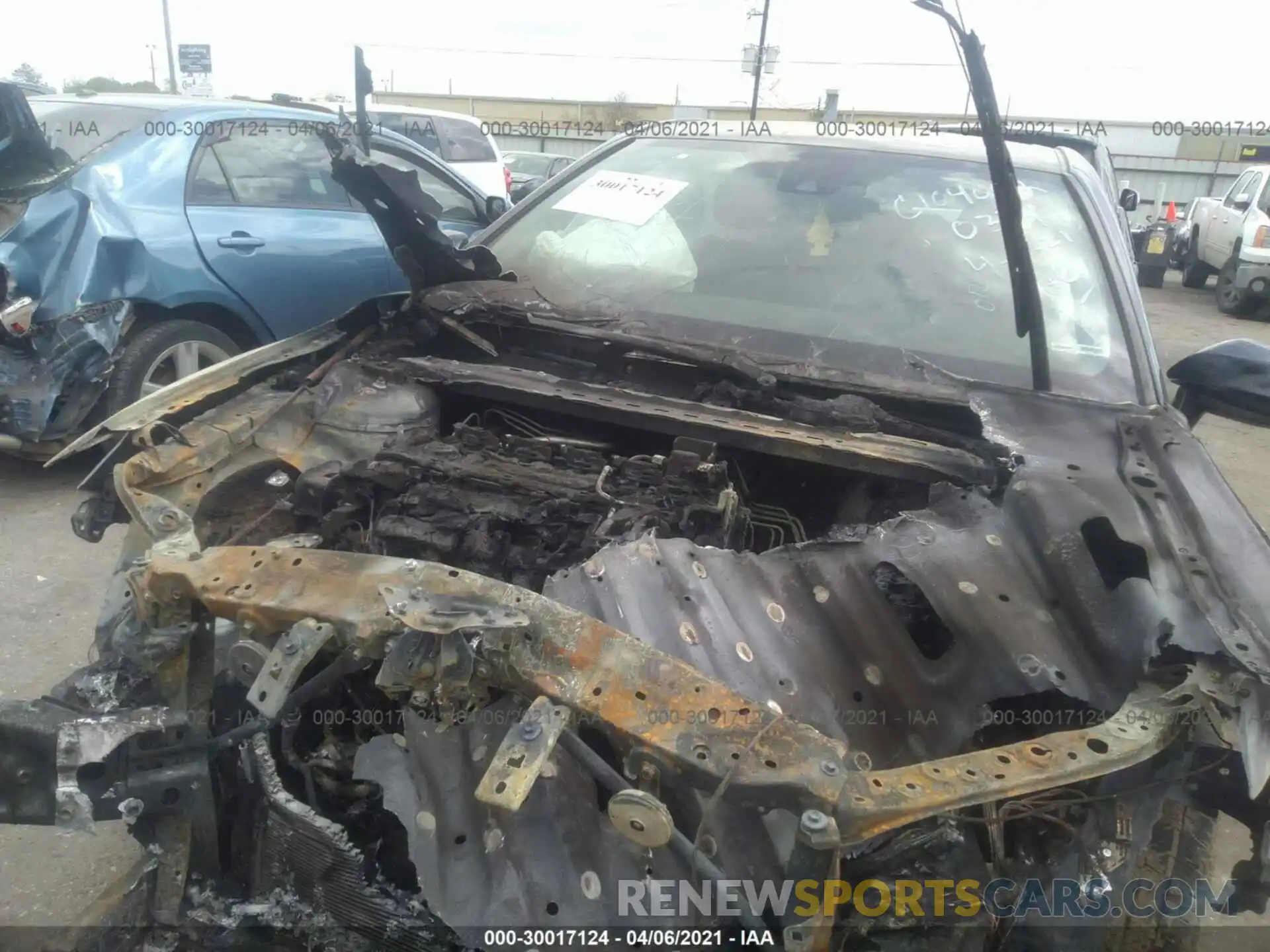 6 Photograph of a damaged car 4T1B11HKXKU260334 TOYOTA CAMRY 2019