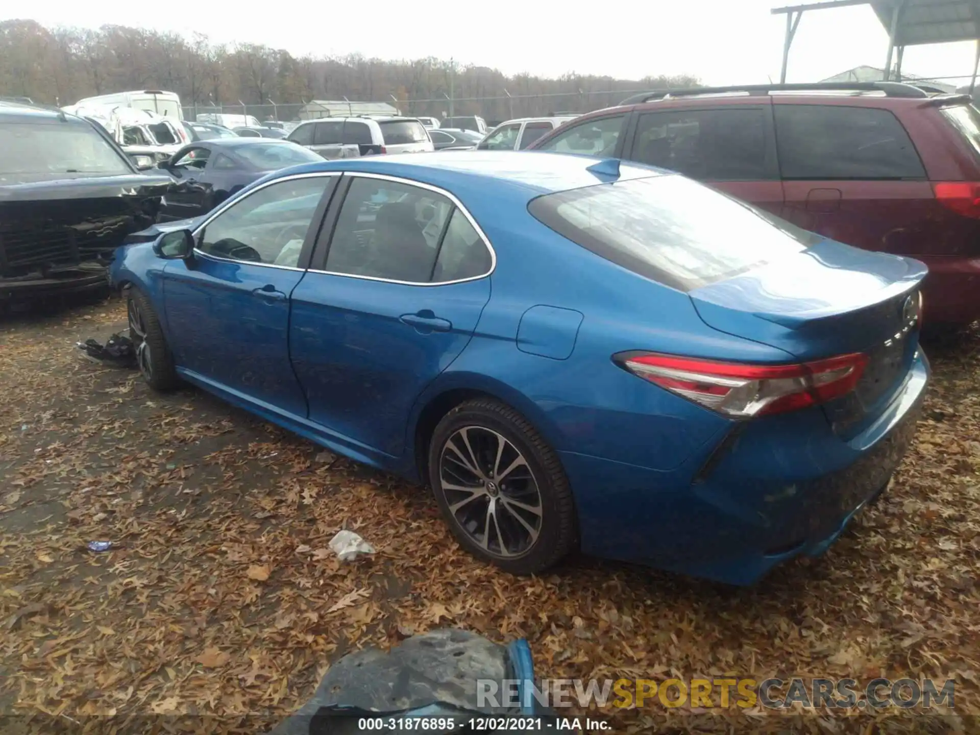 3 Photograph of a damaged car 4T1B11HKXKU260656 TOYOTA CAMRY 2019