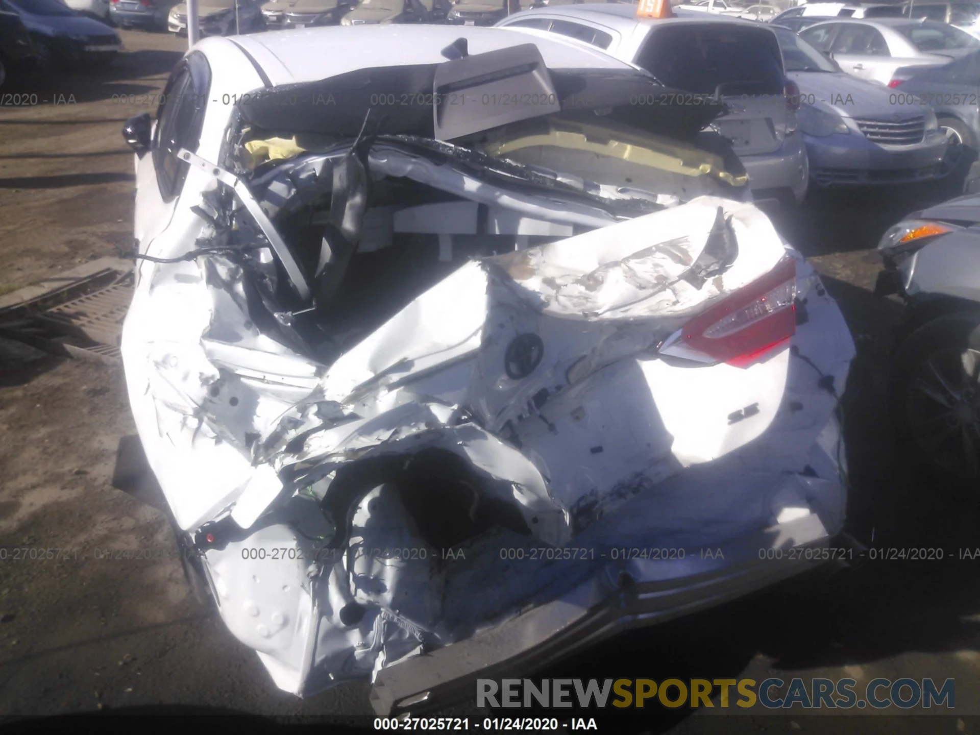 6 Photograph of a damaged car 4T1B11HKXKU261421 TOYOTA CAMRY 2019