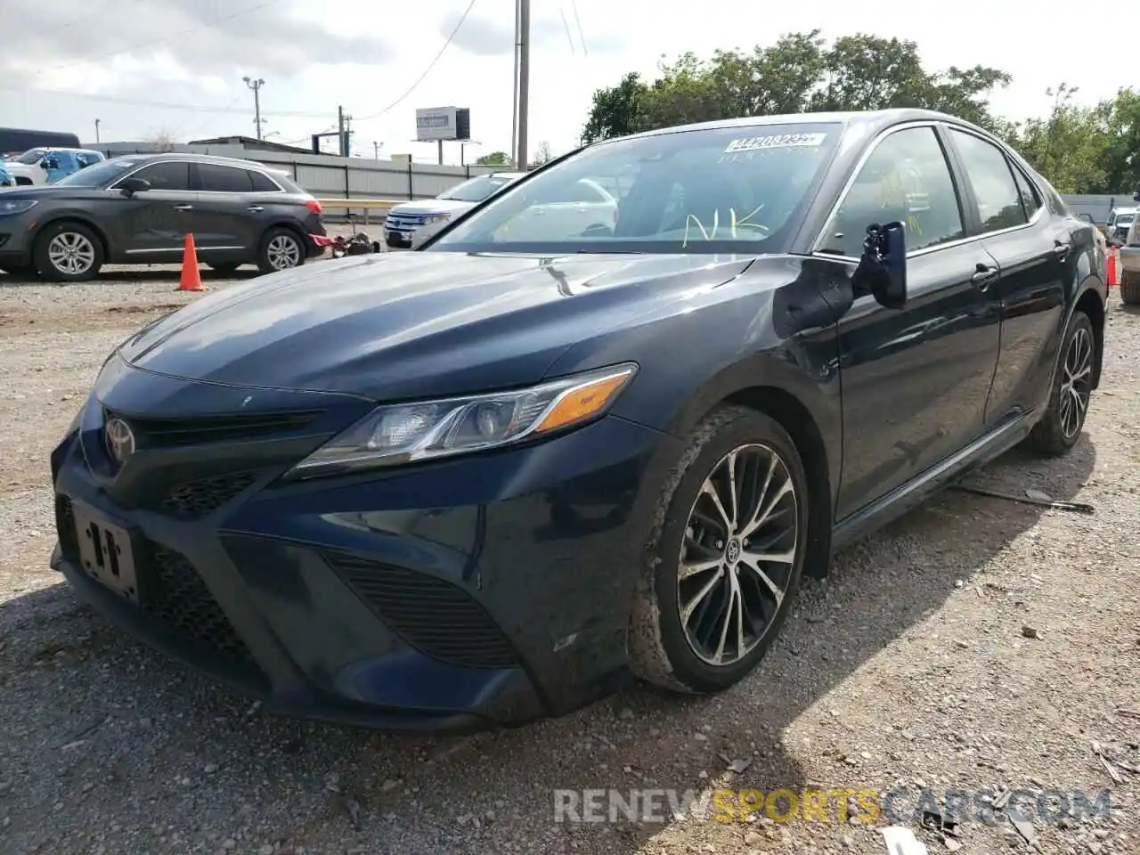 2 Photograph of a damaged car 4T1B11HKXKU262164 TOYOTA CAMRY 2019