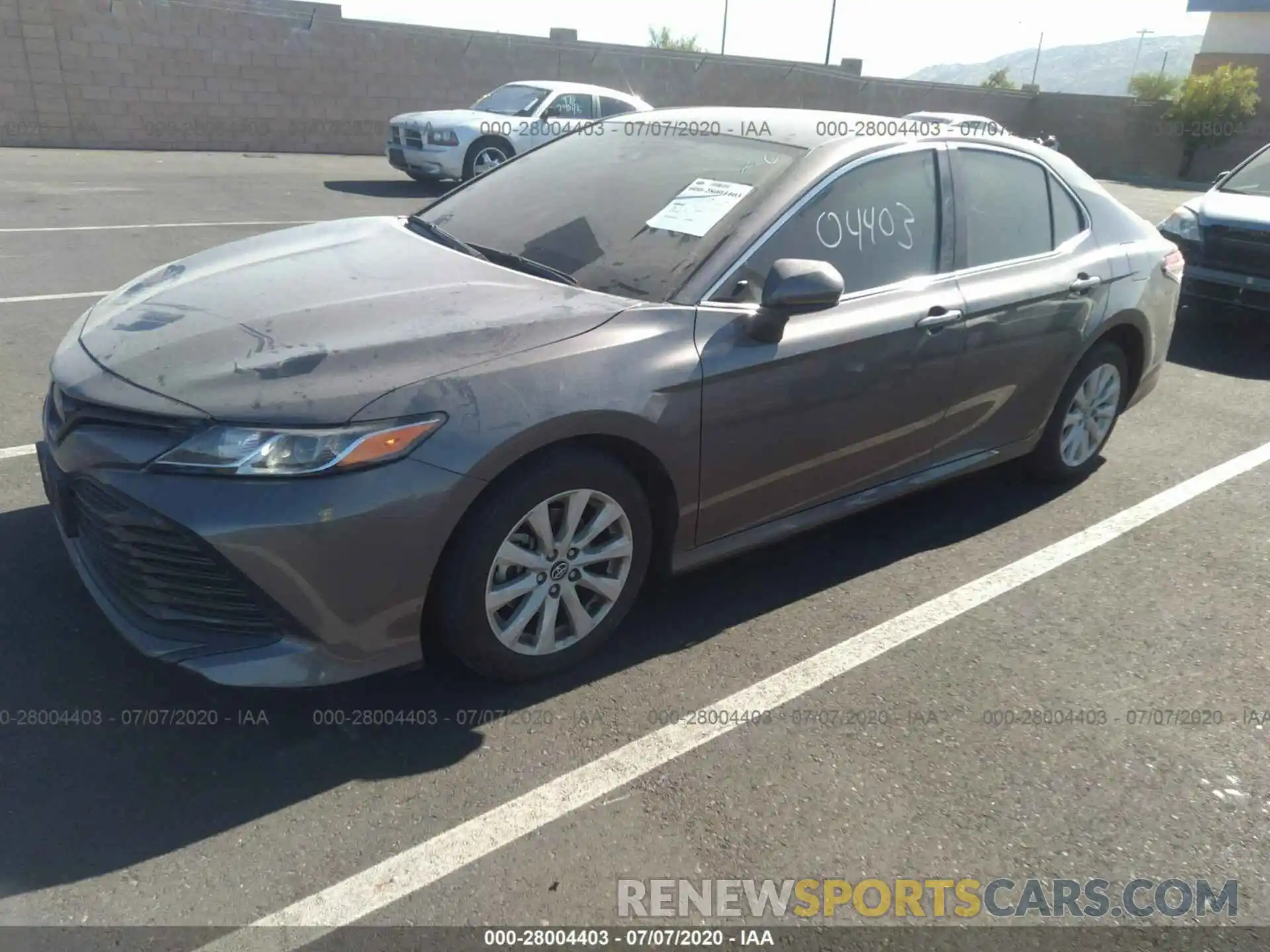 2 Photograph of a damaged car 4T1B11HKXKU262438 TOYOTA CAMRY 2019