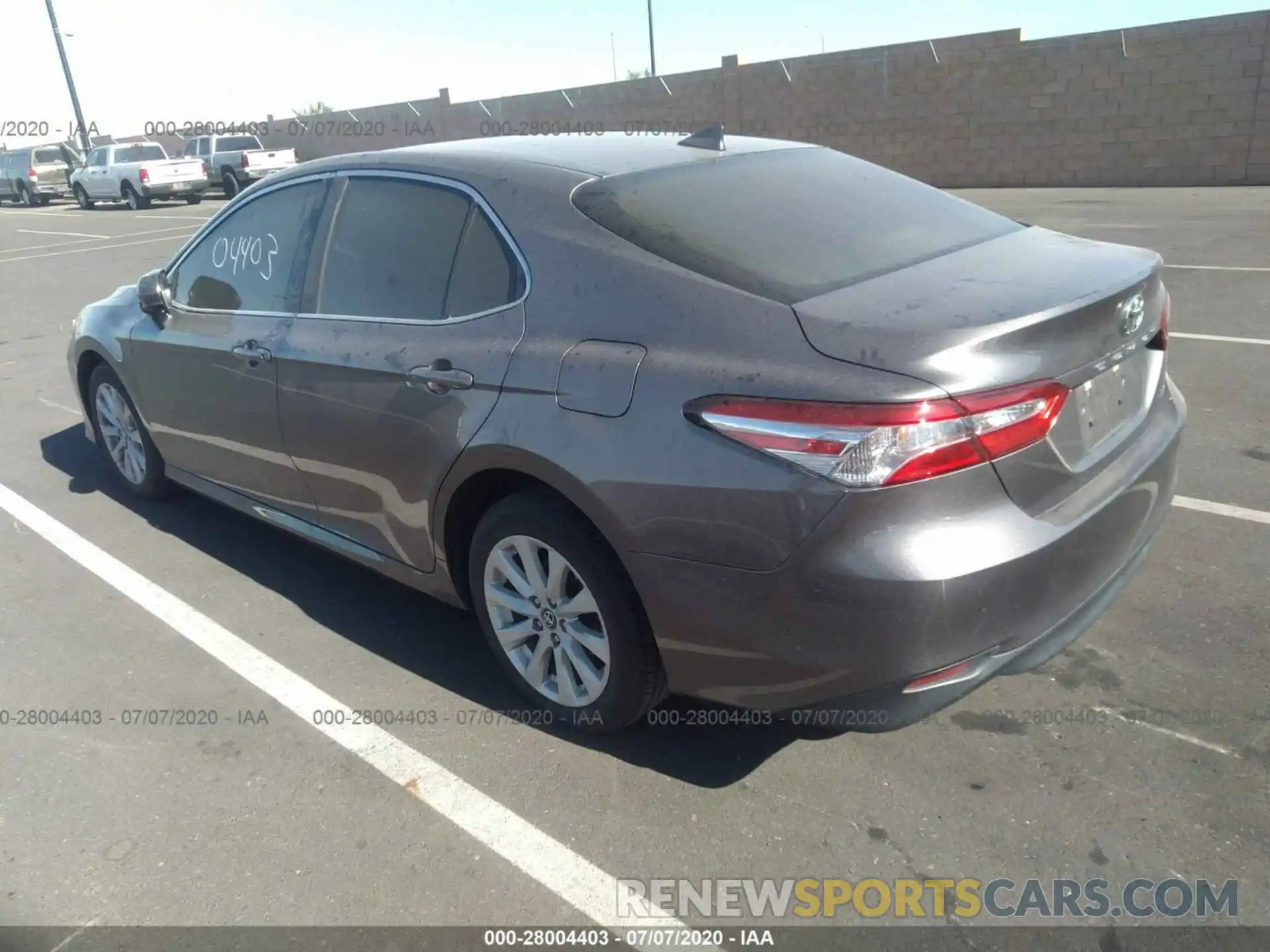 3 Photograph of a damaged car 4T1B11HKXKU262438 TOYOTA CAMRY 2019