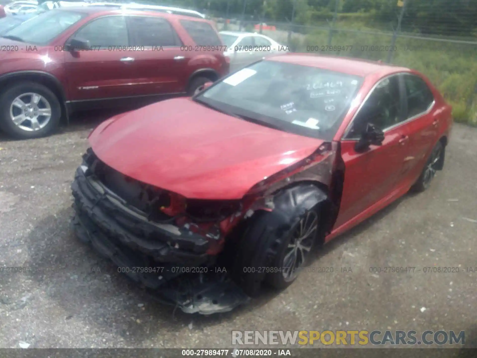 2 Photograph of a damaged car 4T1B11HKXKU262469 TOYOTA CAMRY 2019