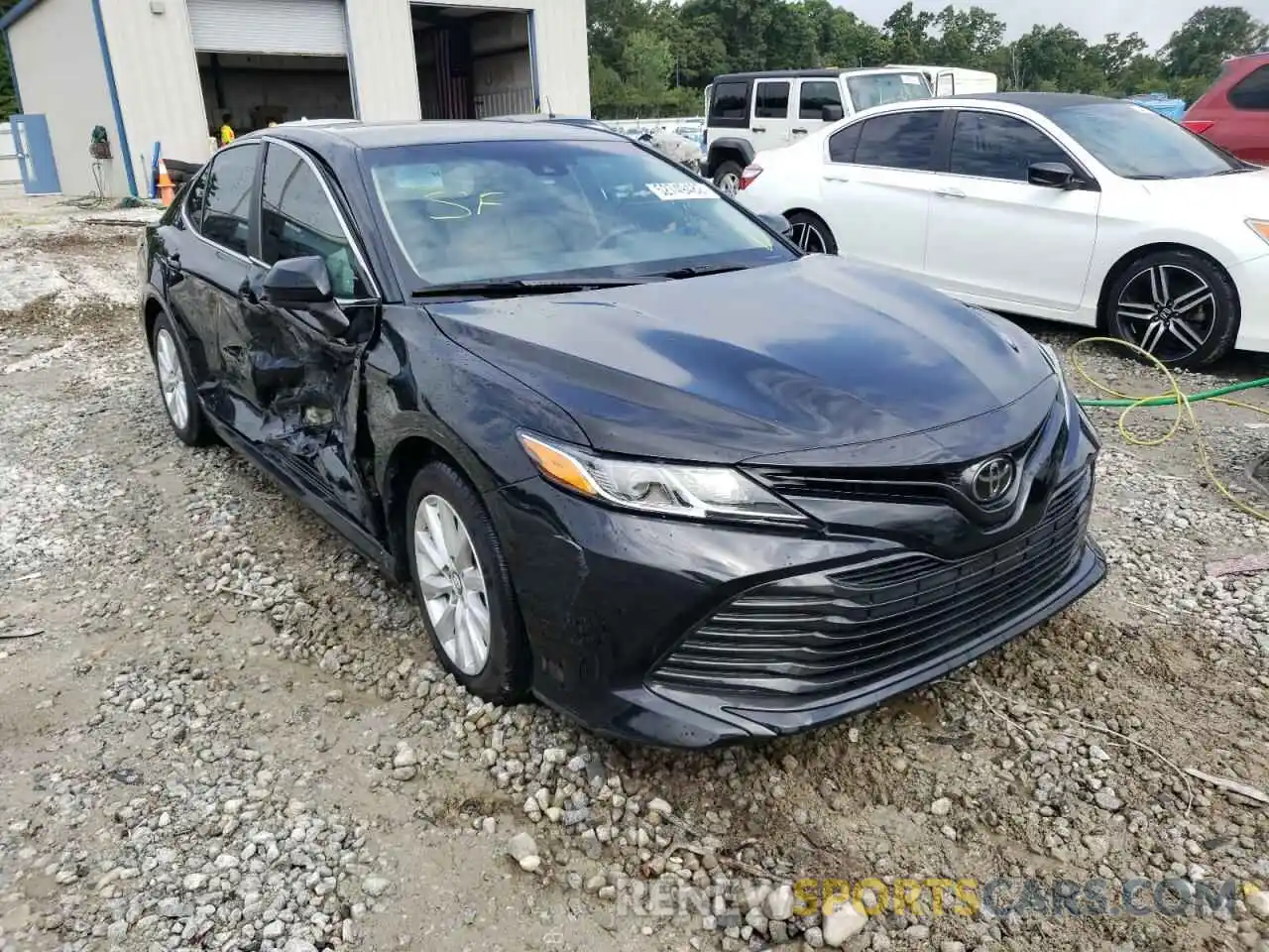 1 Photograph of a damaged car 4T1B11HKXKU262925 TOYOTA CAMRY 2019