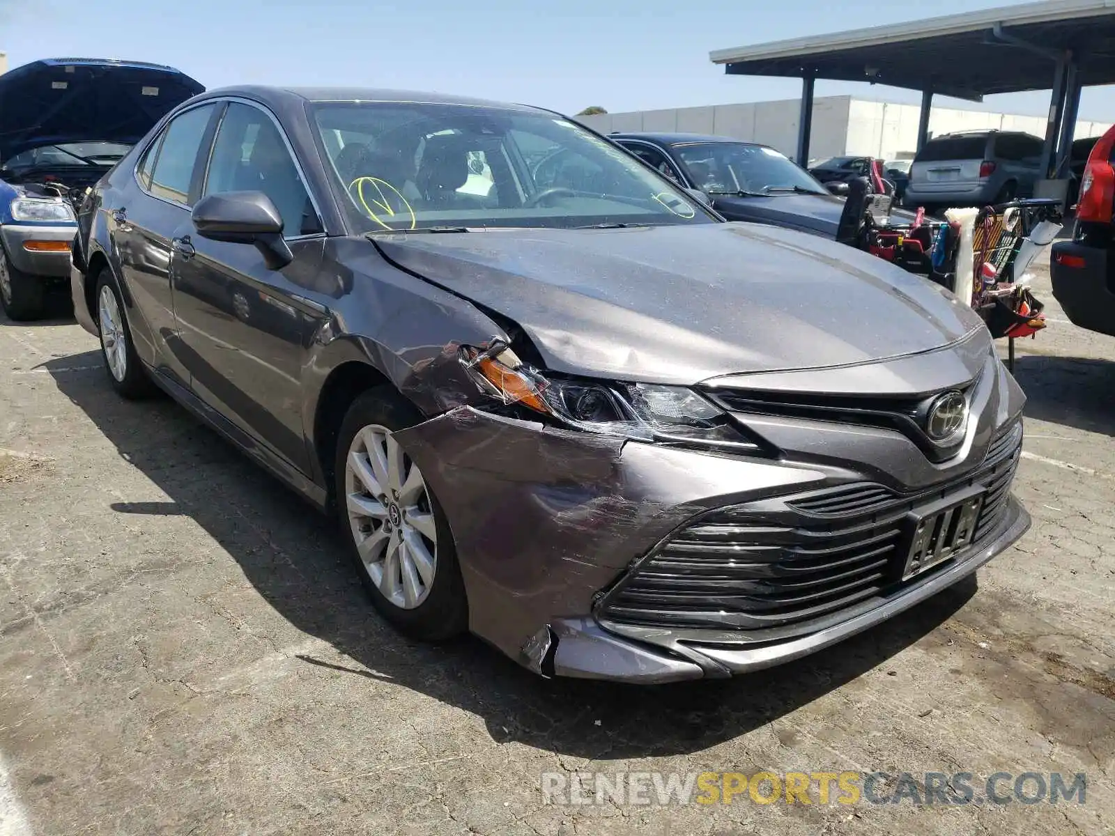 1 Photograph of a damaged car 4T1B11HKXKU263864 TOYOTA CAMRY 2019