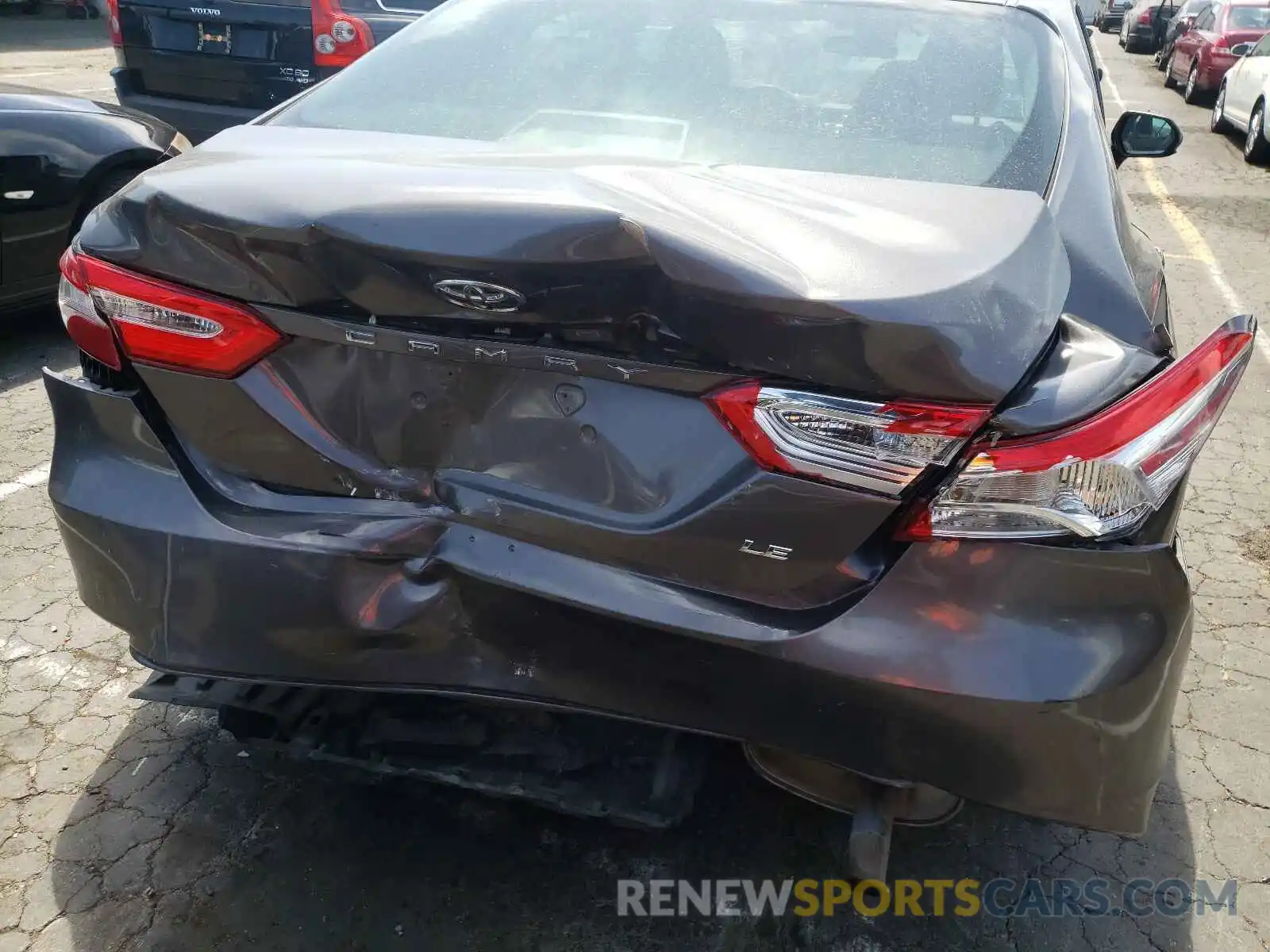 9 Photograph of a damaged car 4T1B11HKXKU263864 TOYOTA CAMRY 2019