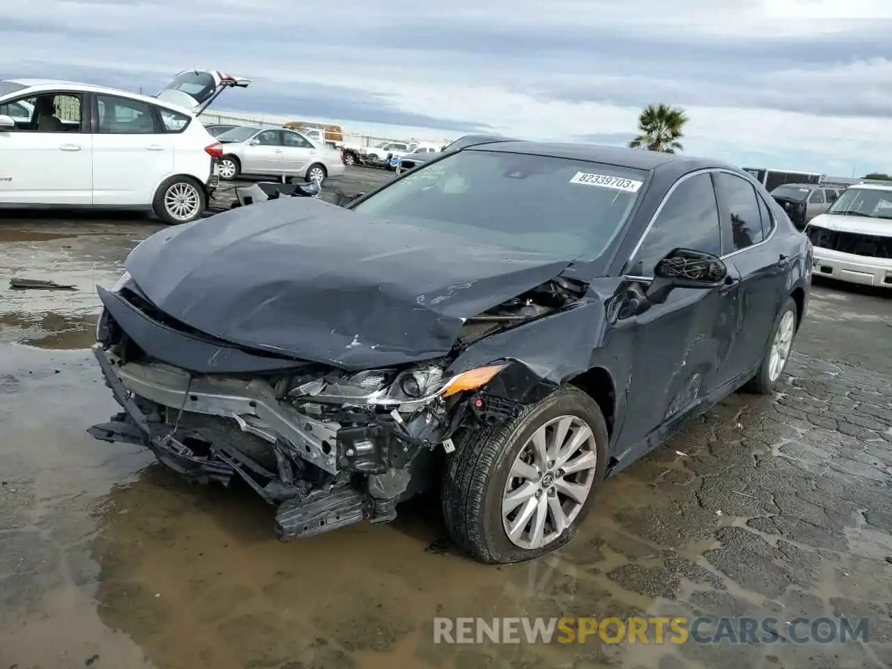 1 Photograph of a damaged car 4T1B11HKXKU264481 TOYOTA CAMRY 2019