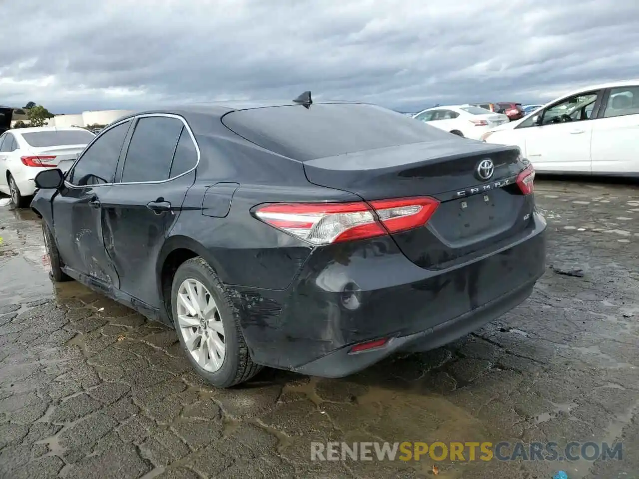 2 Photograph of a damaged car 4T1B11HKXKU264481 TOYOTA CAMRY 2019