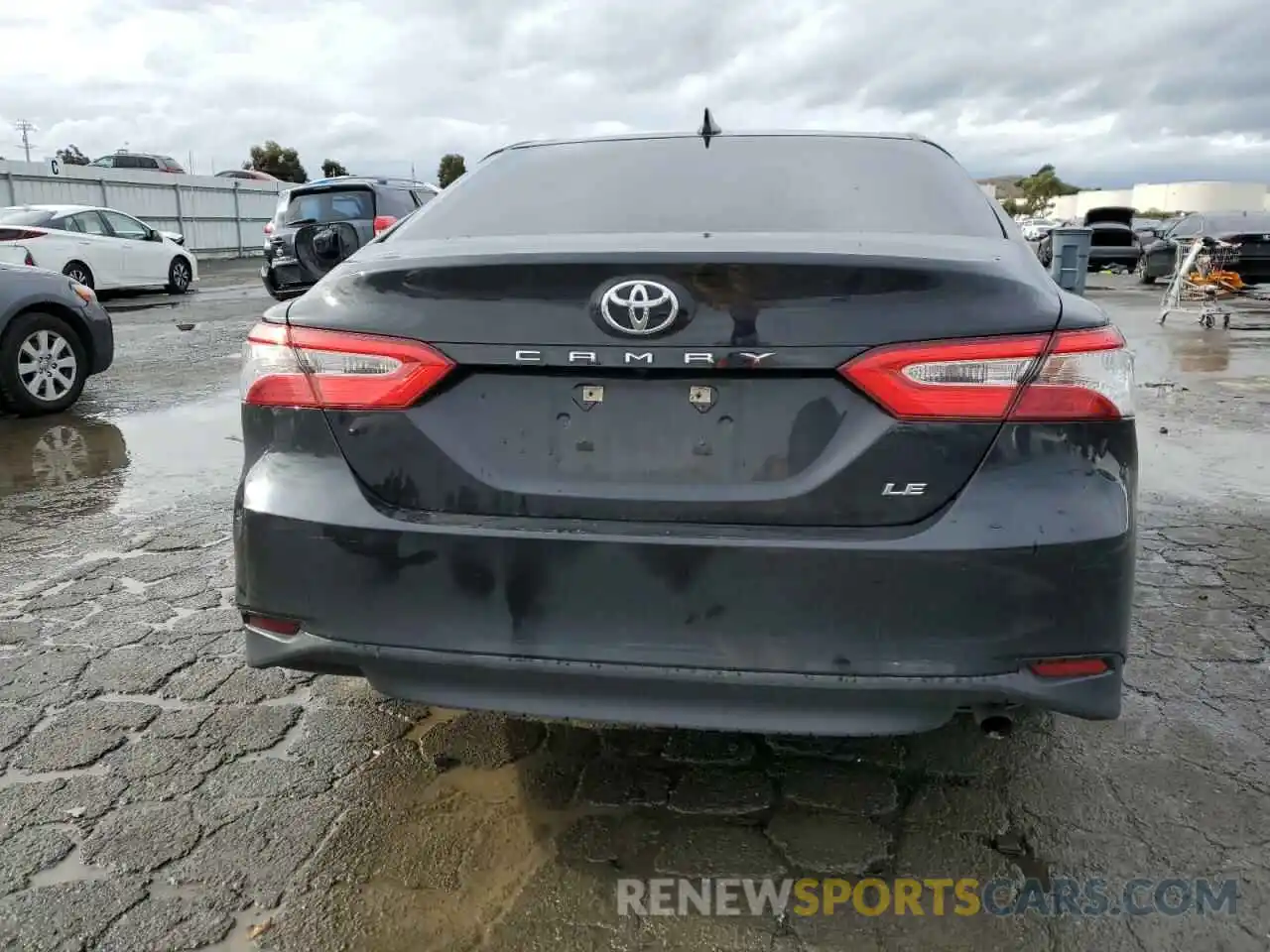 6 Photograph of a damaged car 4T1B11HKXKU264481 TOYOTA CAMRY 2019