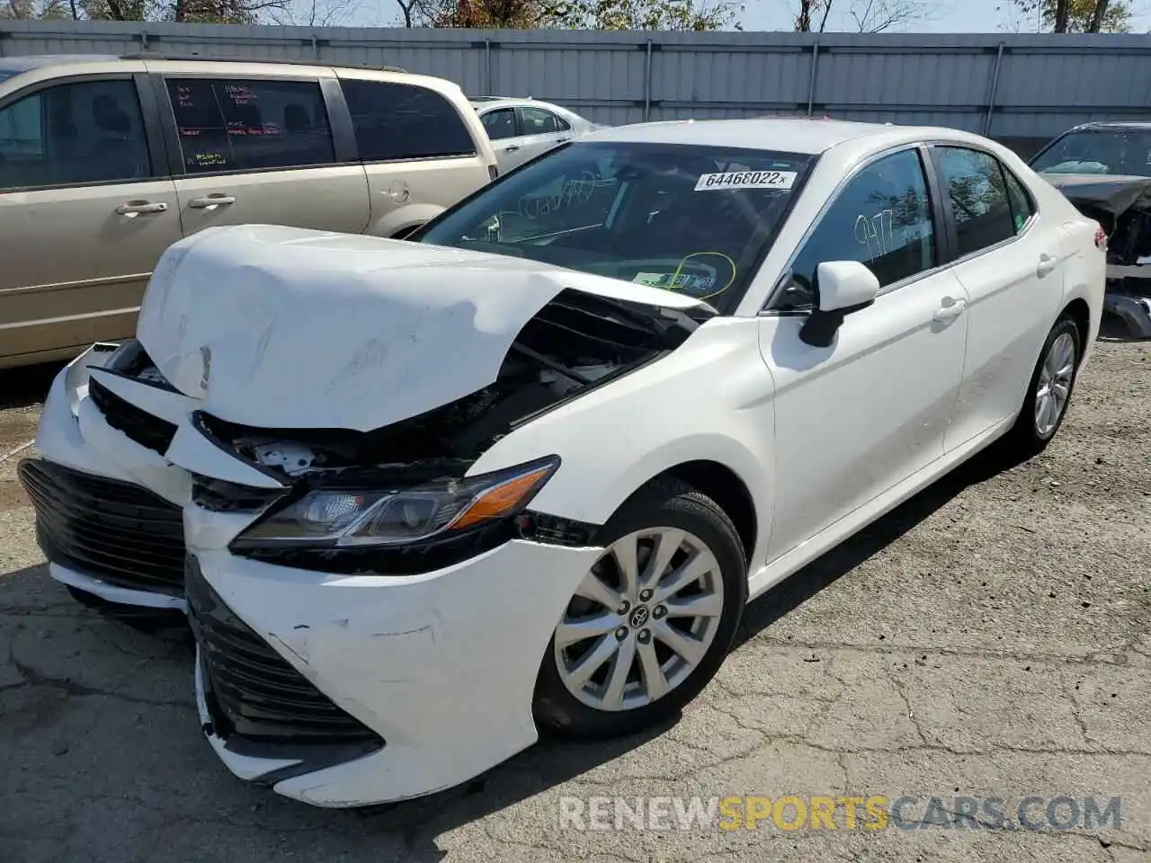 2 Photograph of a damaged car 4T1B11HKXKU264688 TOYOTA CAMRY 2019