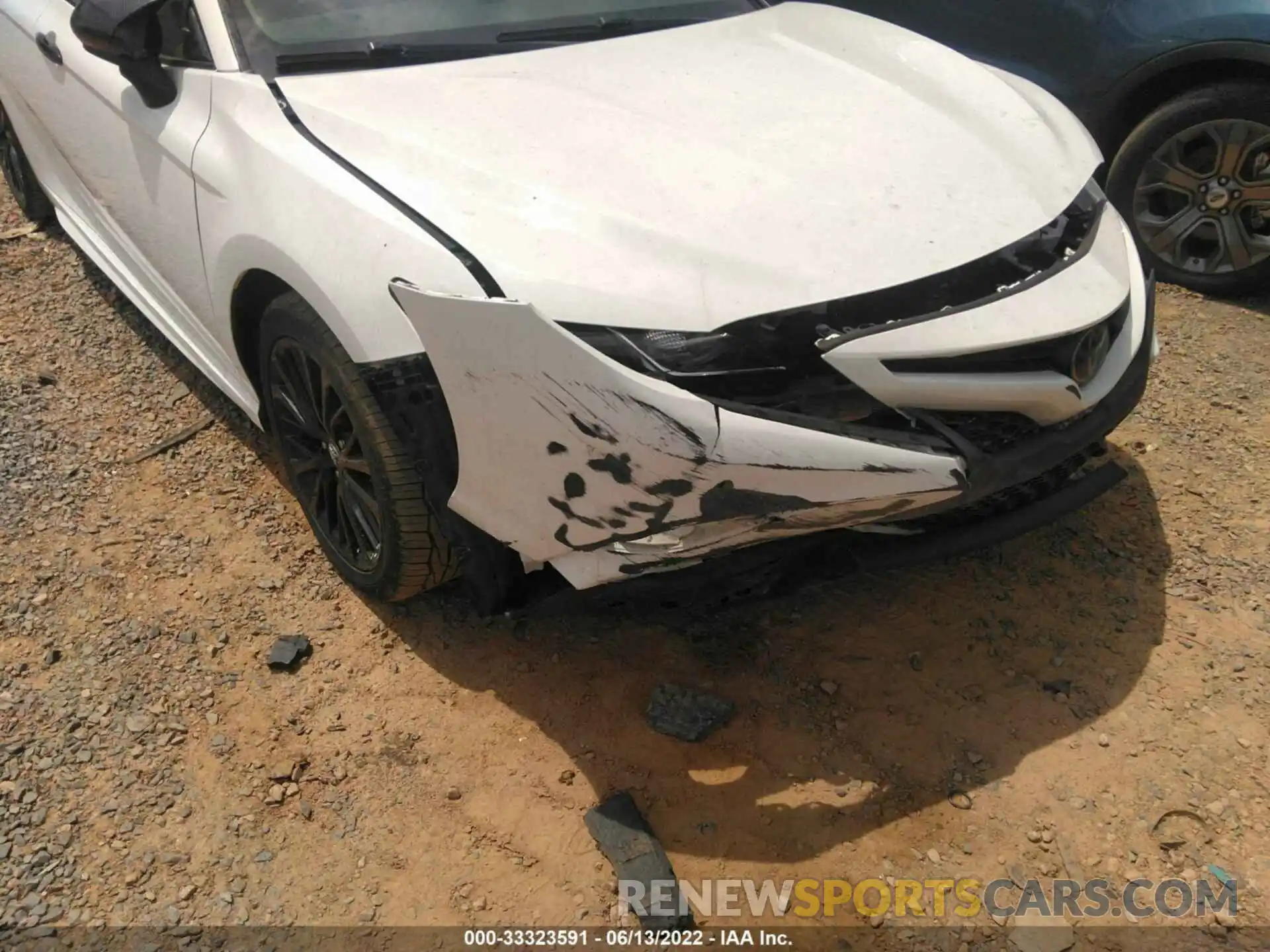 6 Photograph of a damaged car 4T1B11HKXKU264979 TOYOTA CAMRY 2019