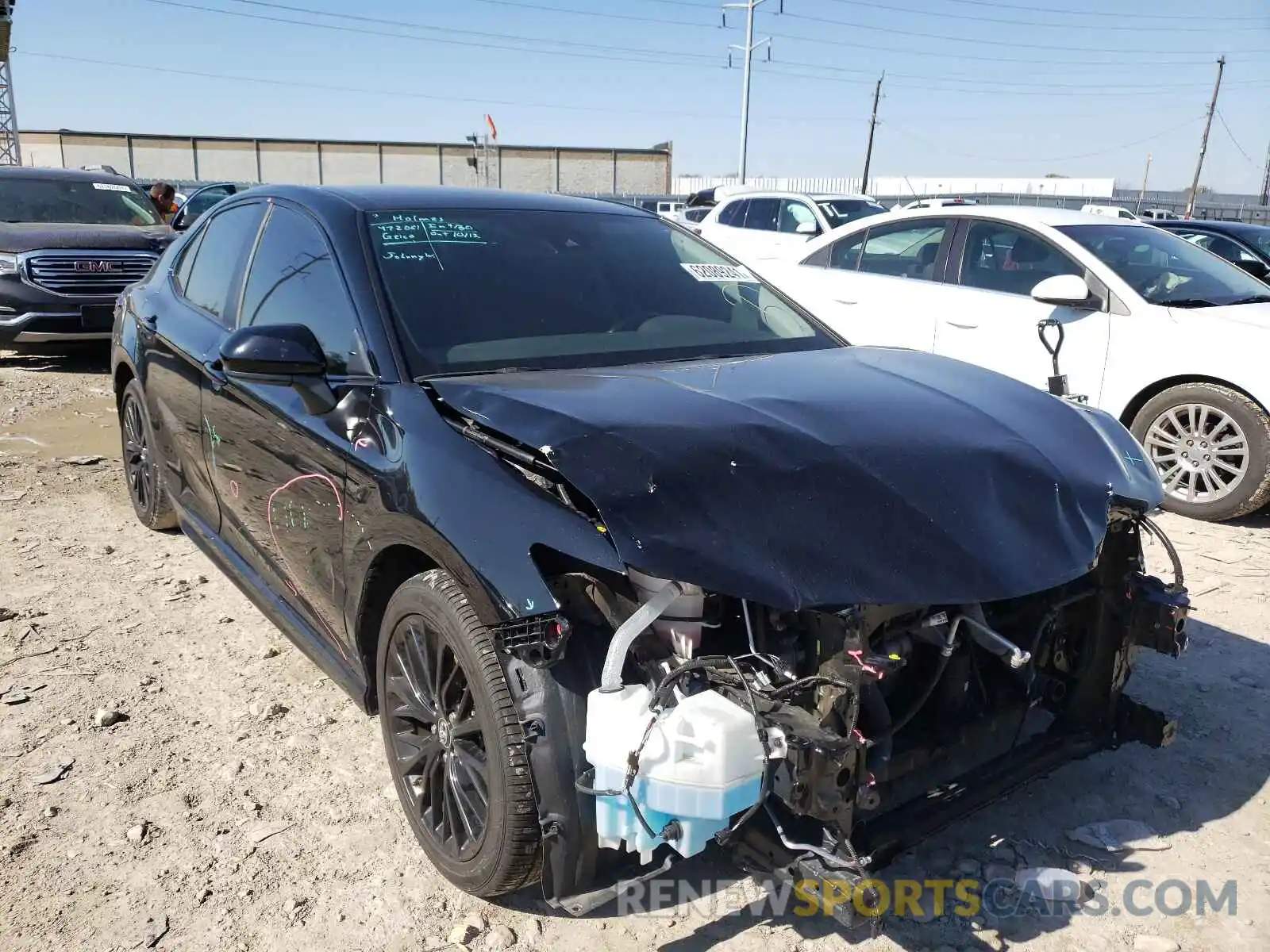 1 Photograph of a damaged car 4T1B11HKXKU265601 TOYOTA CAMRY 2019