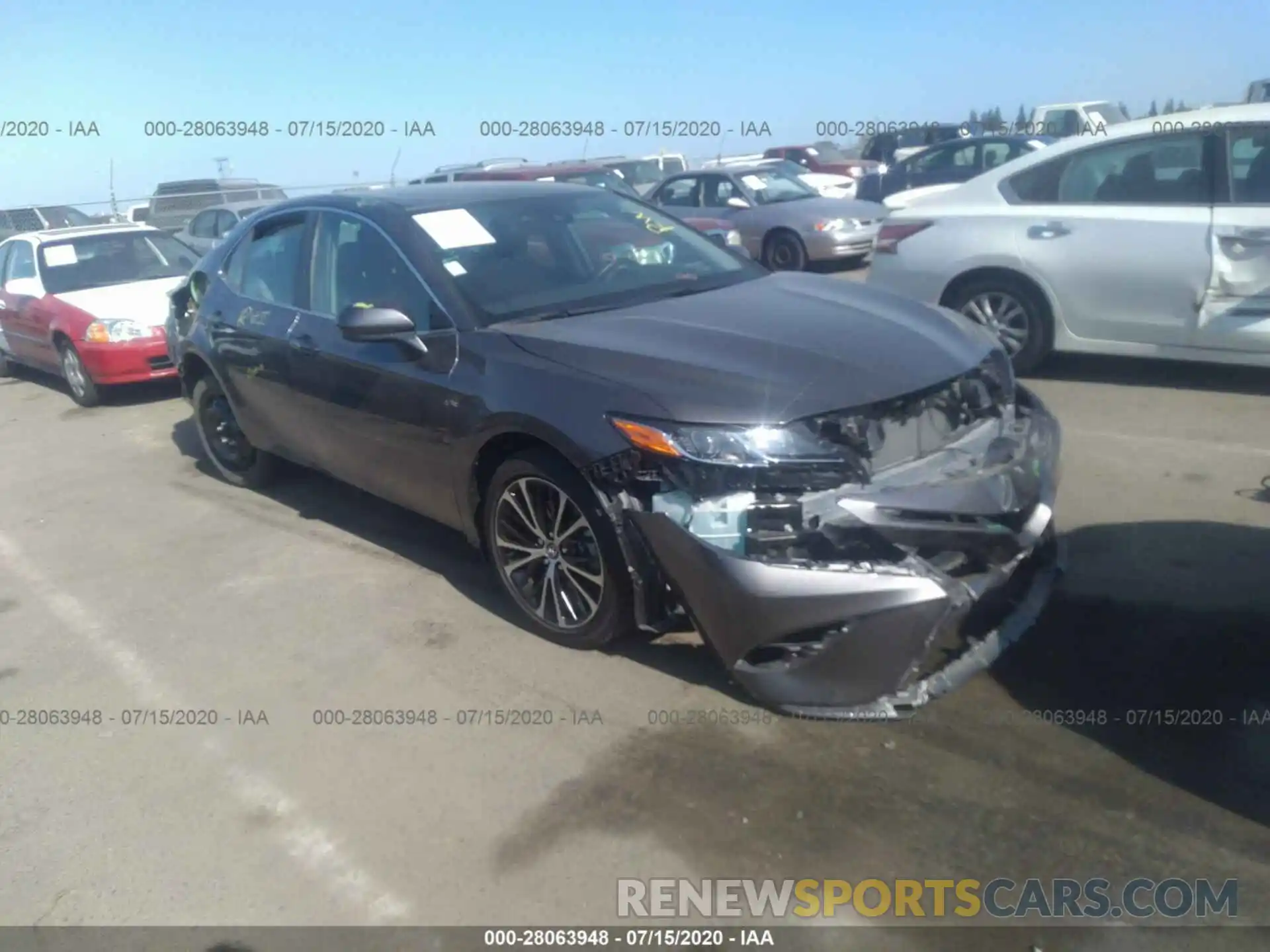 1 Photograph of a damaged car 4T1B11HKXKU265615 TOYOTA CAMRY 2019