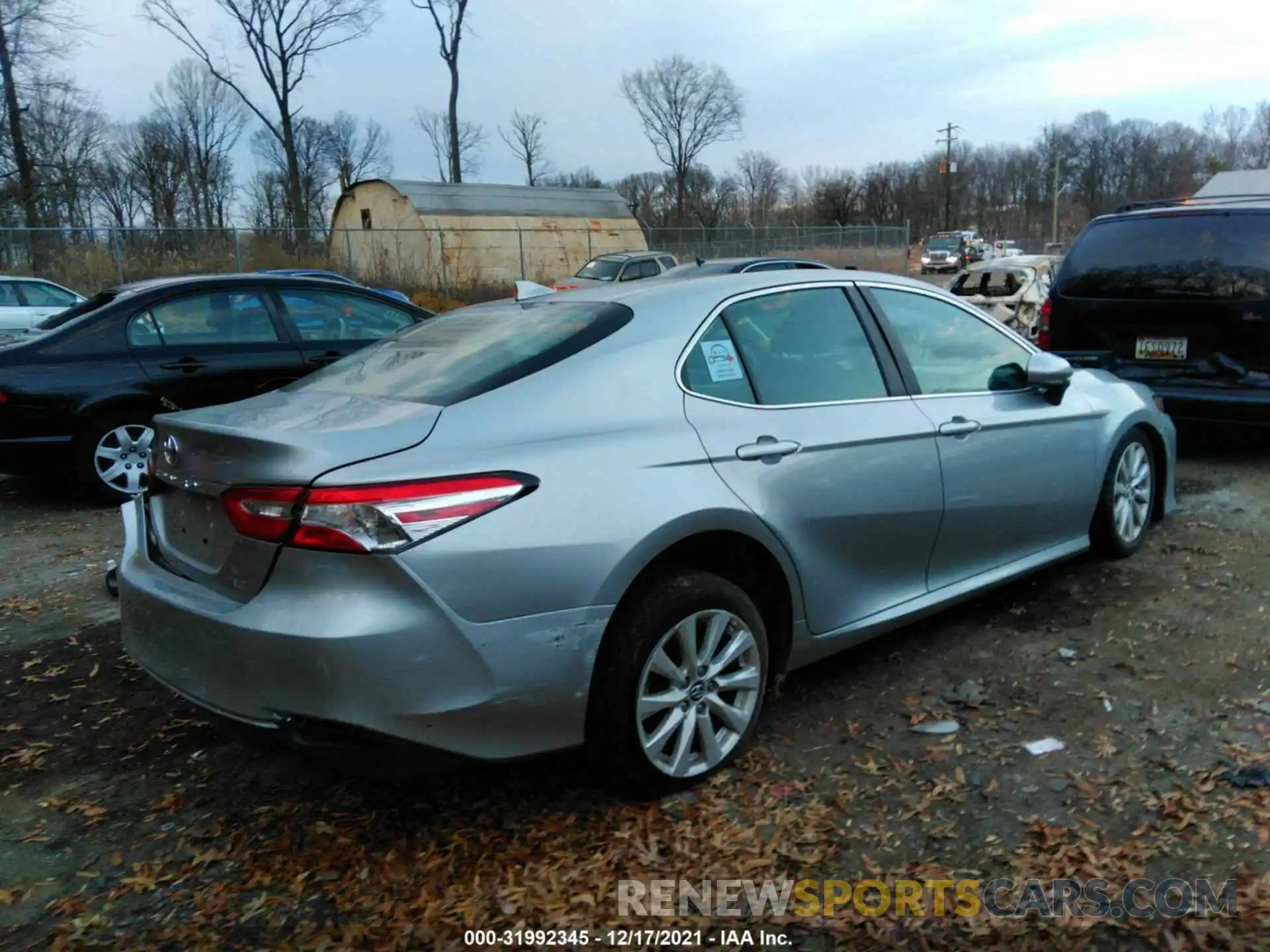 4 Фотография поврежденного автомобиля 4T1B11HKXKU265744 TOYOTA CAMRY 2019