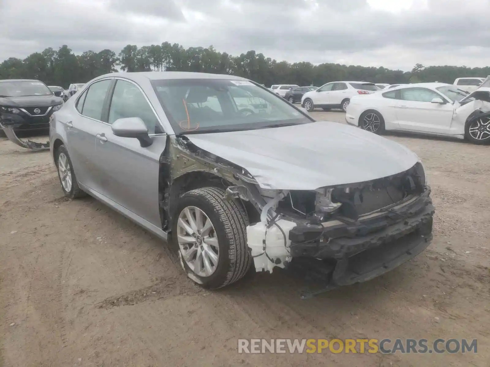 1 Photograph of a damaged car 4T1B11HKXKU265887 TOYOTA CAMRY 2019