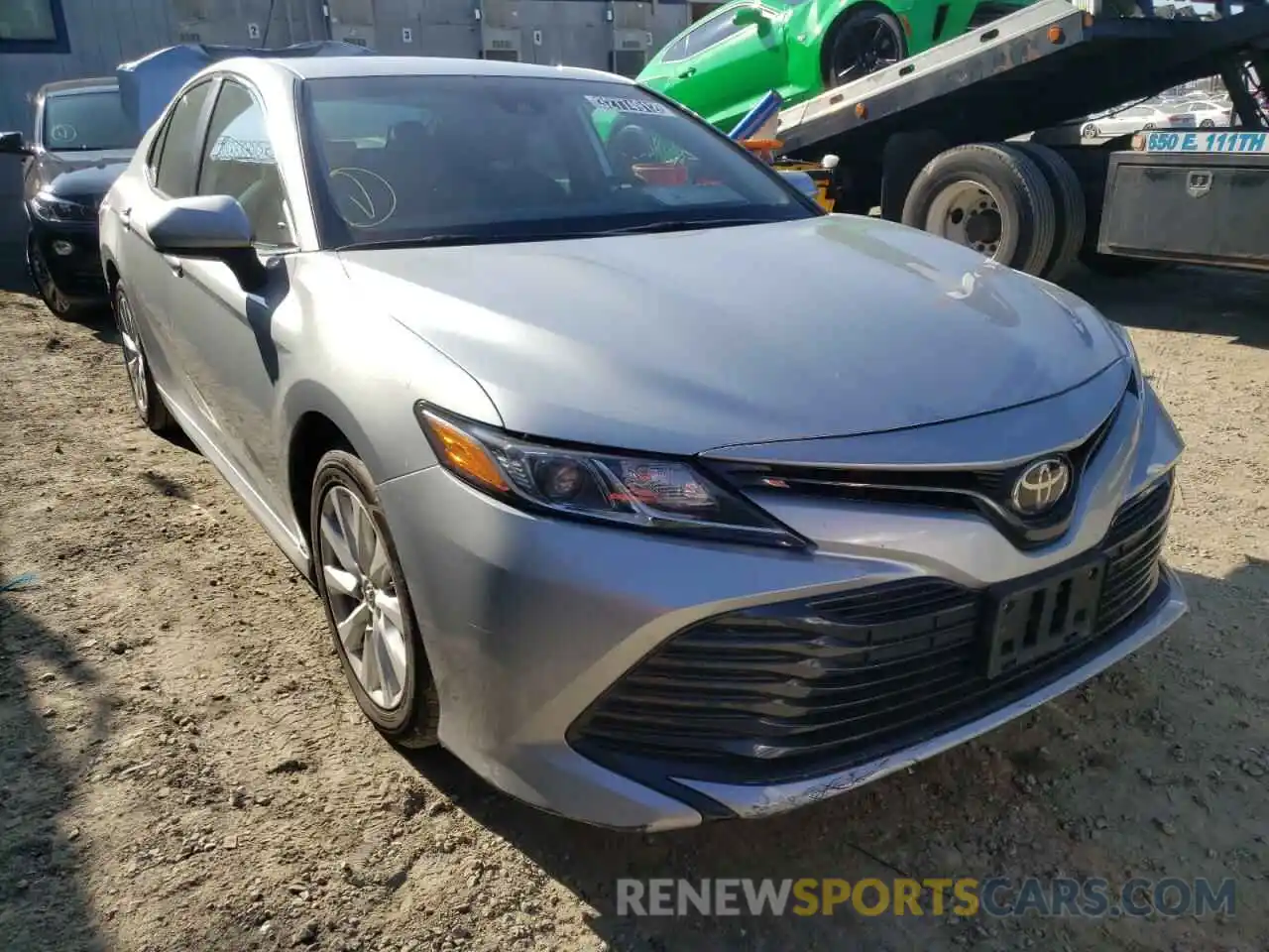 1 Photograph of a damaged car 4T1B11HKXKU266084 TOYOTA CAMRY 2019