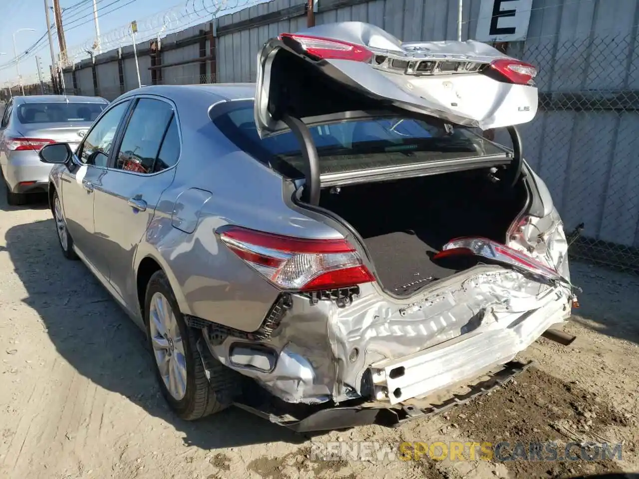 3 Photograph of a damaged car 4T1B11HKXKU266084 TOYOTA CAMRY 2019